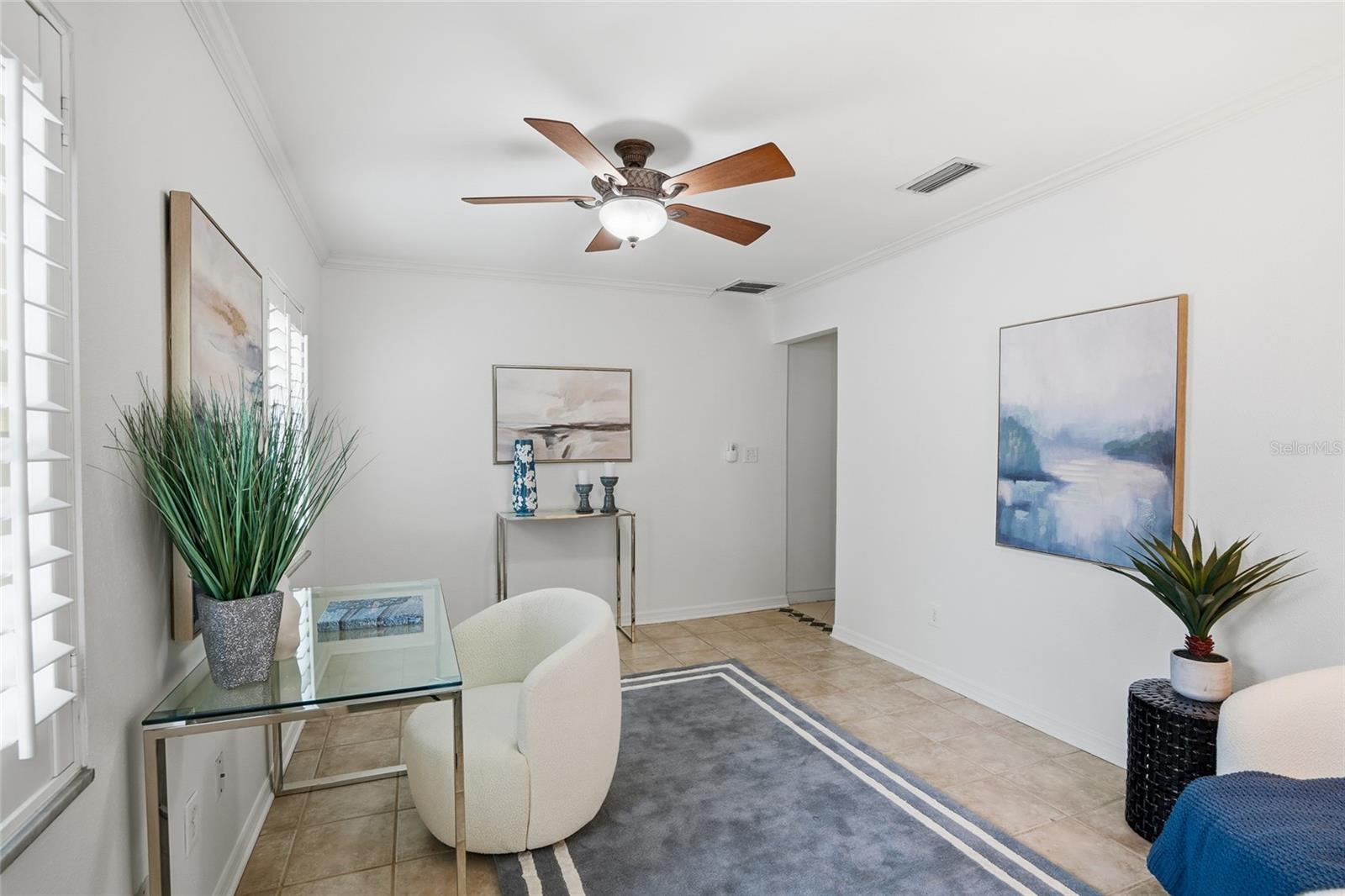 bonus room off kitchen