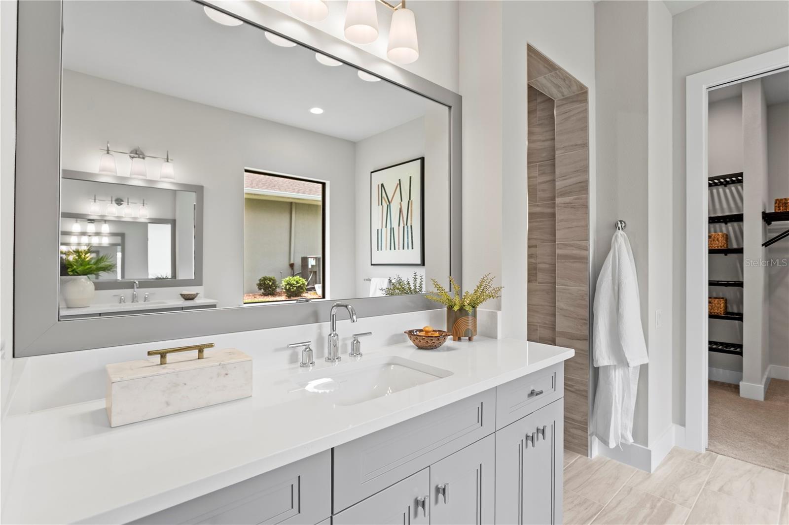 Split seperate vanities