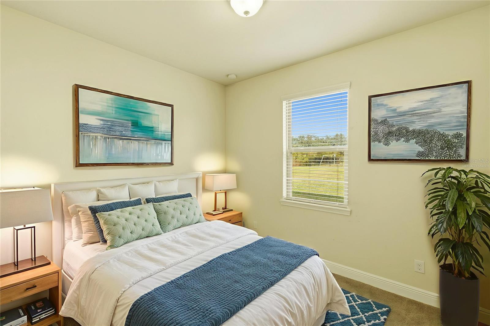 This photo has been Virtually Staged.