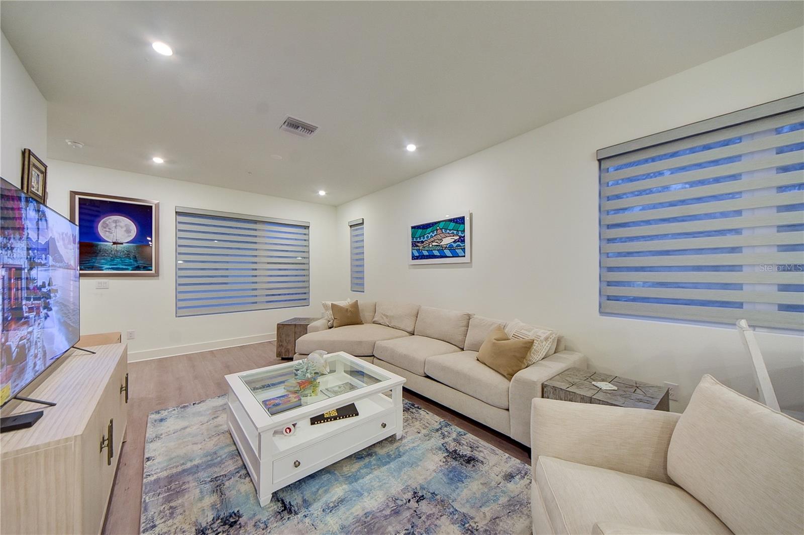 Living Room (Level 2)