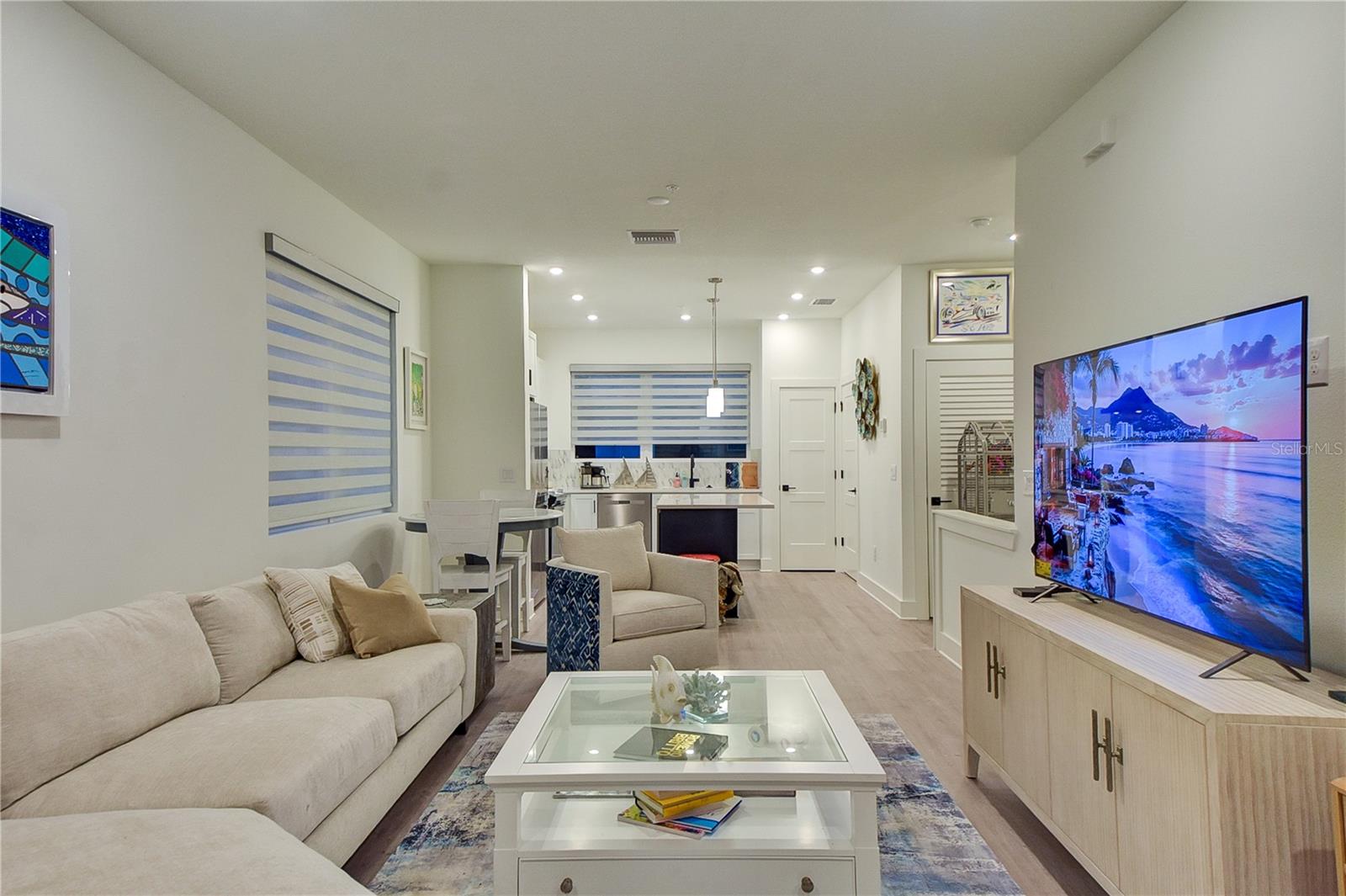 Living Room (Level 2)