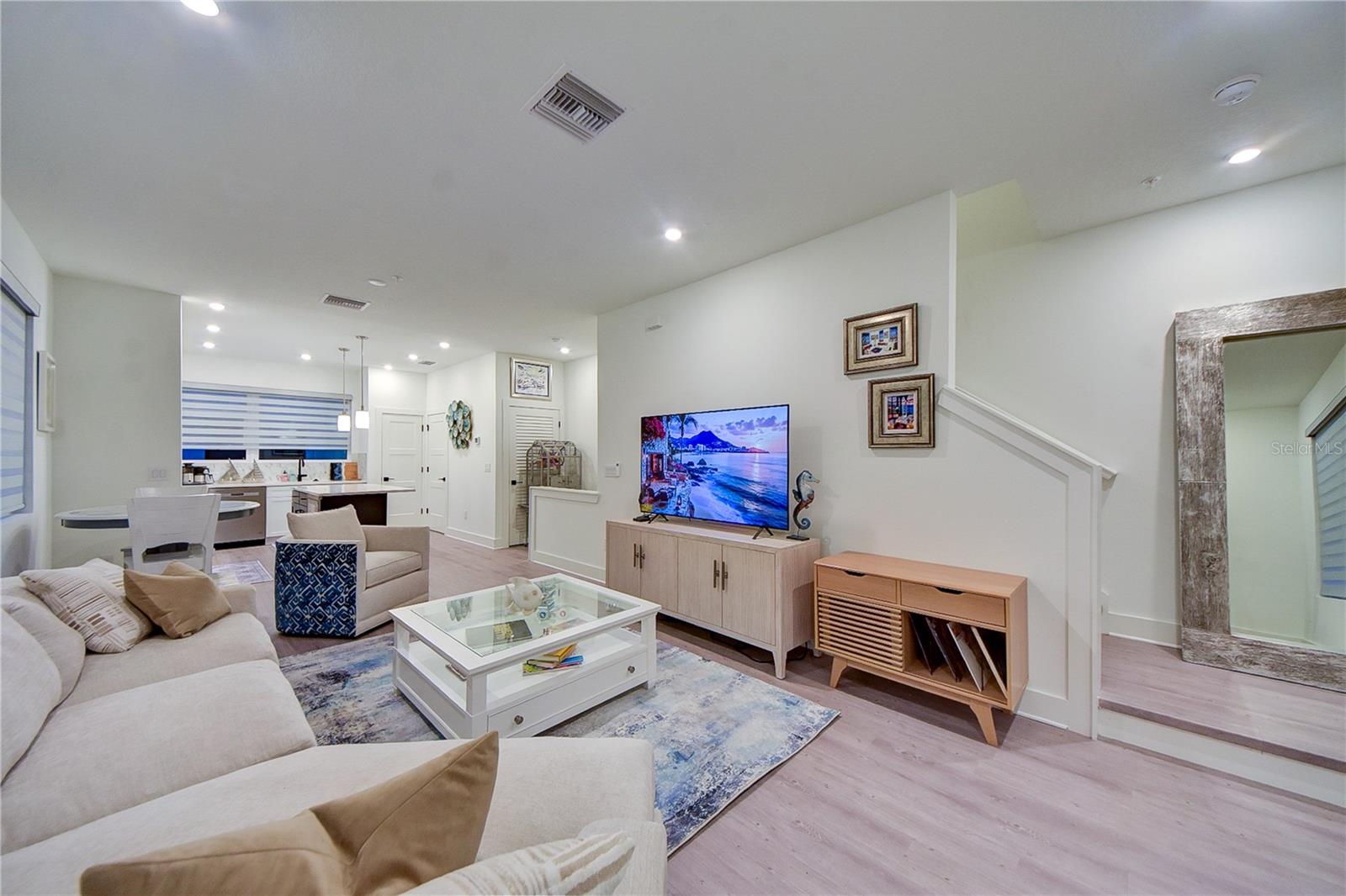 Living Room (Level 2)