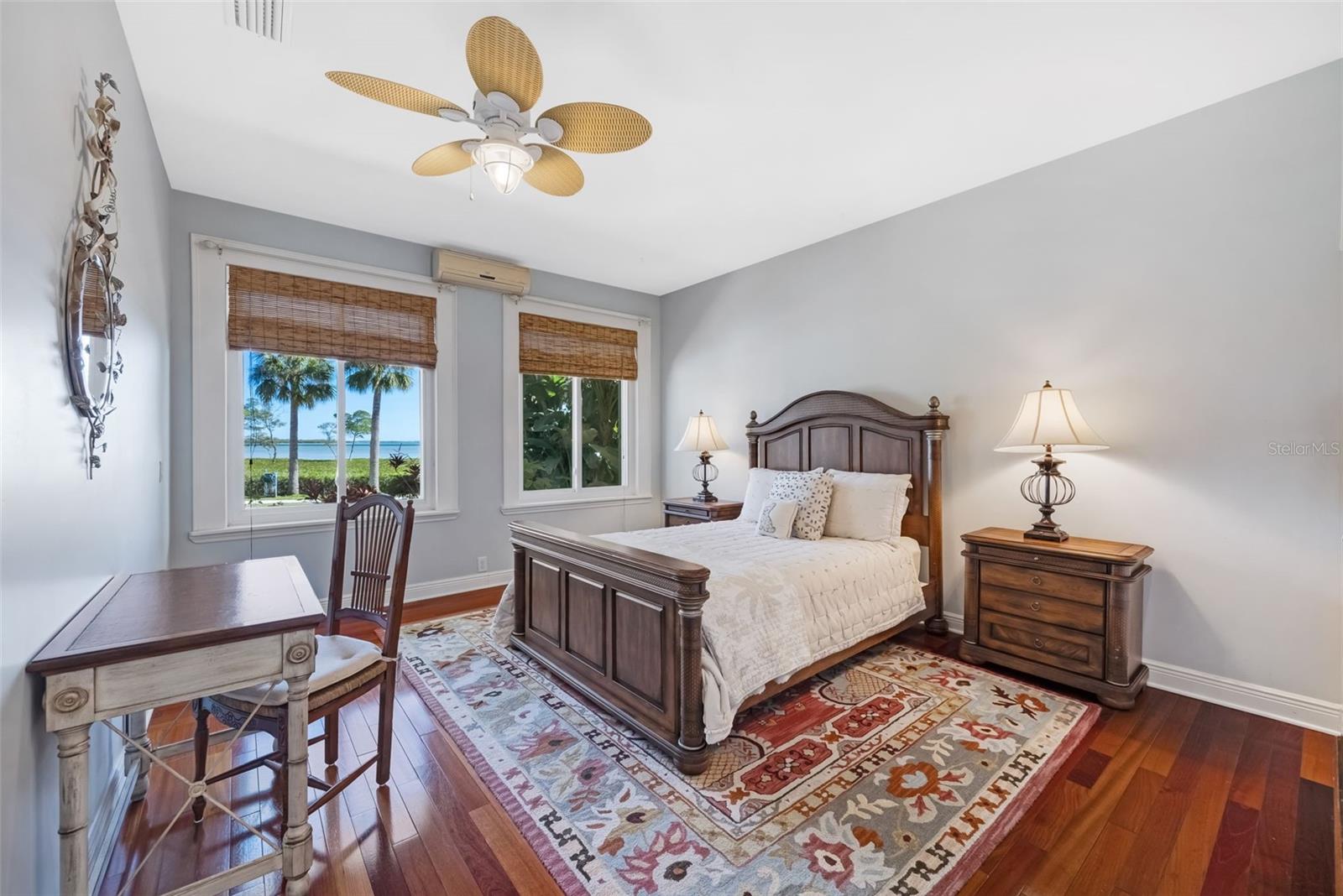 Additional guest bedroom with views of Pld Tampa Bay