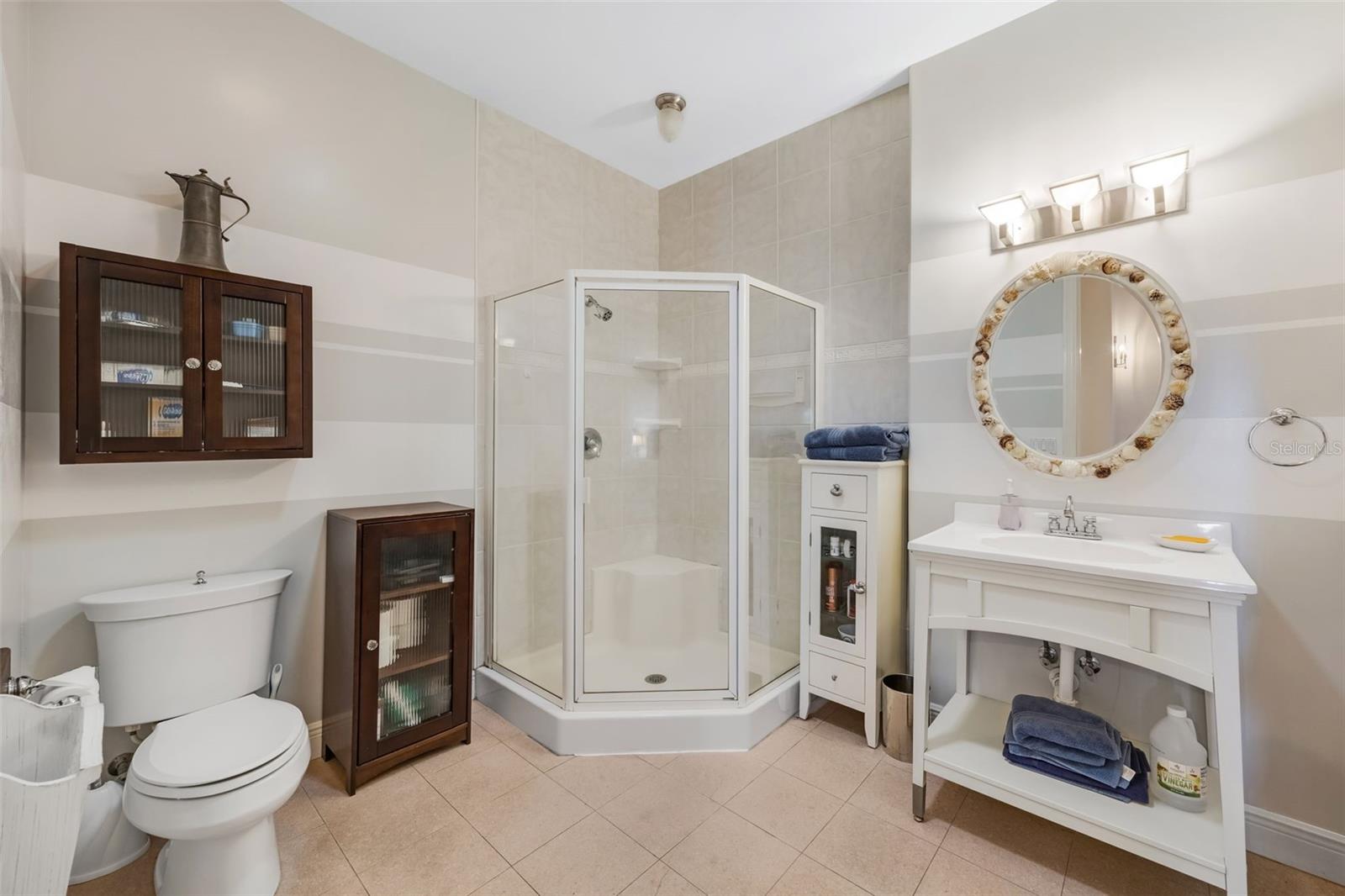 Functional full bath