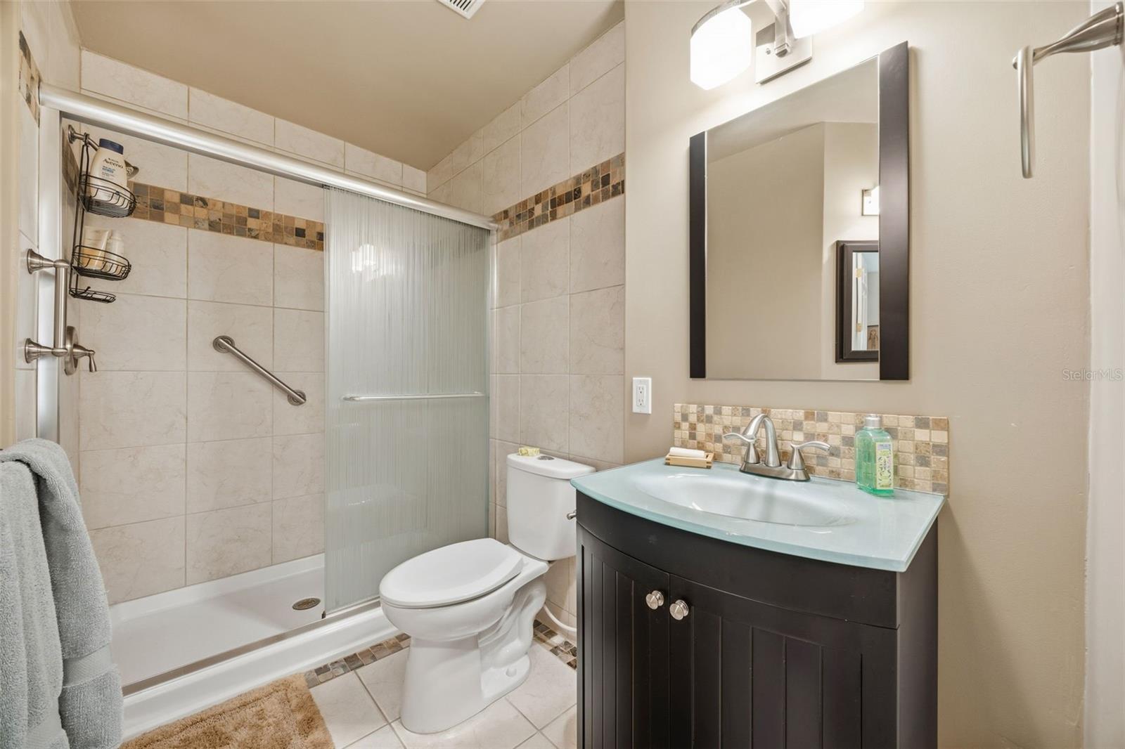 Lovely functional bath