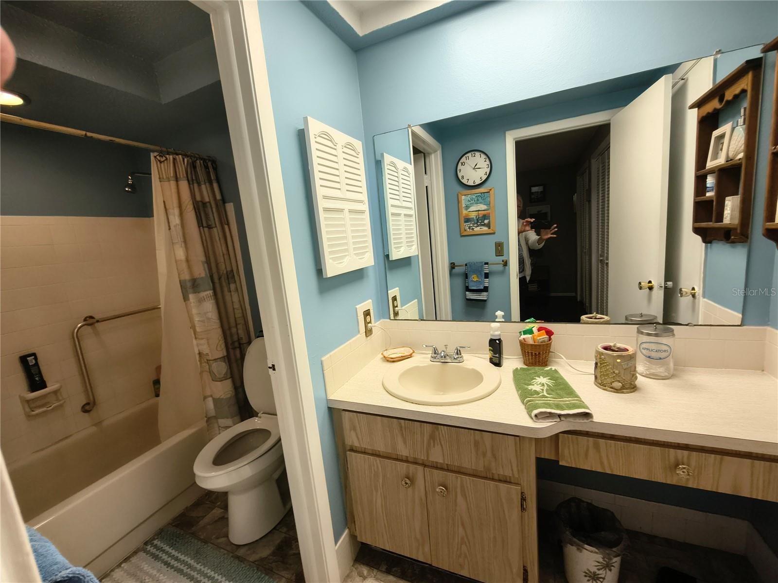 Primary Bath with Linen Closet