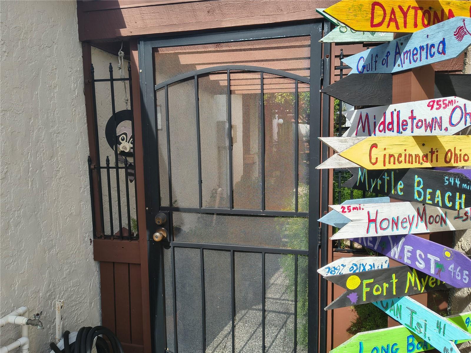 Keyed Entrance to Courtyard