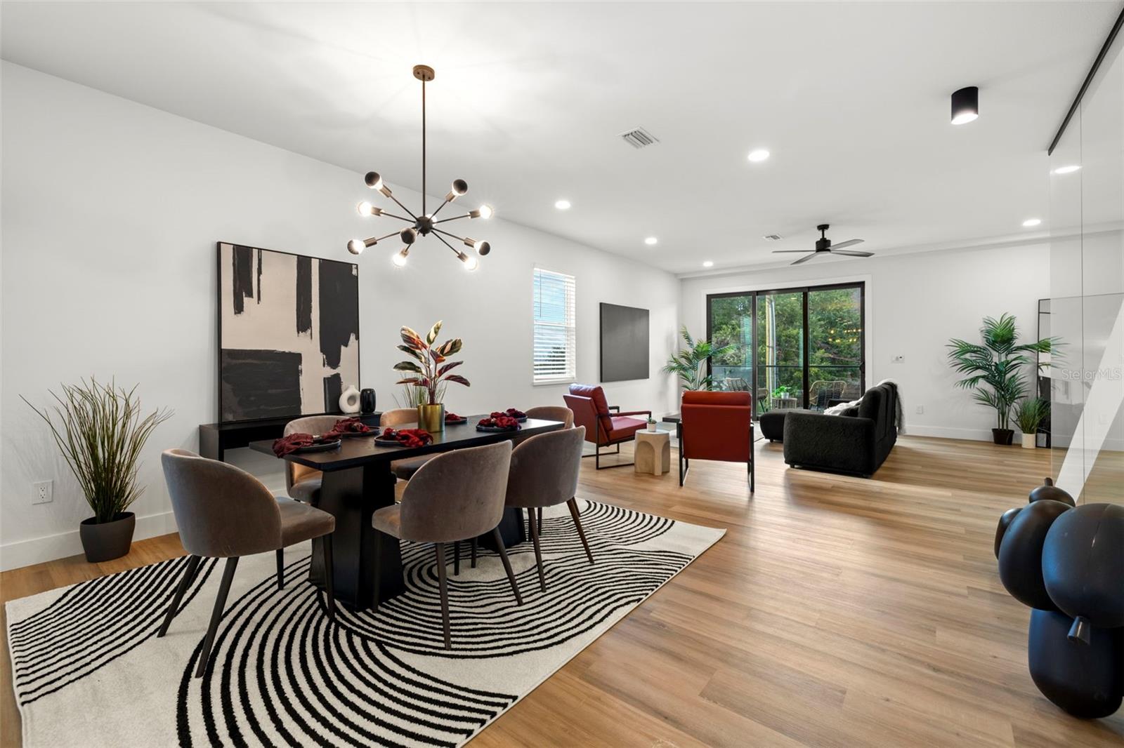 Dining & living area