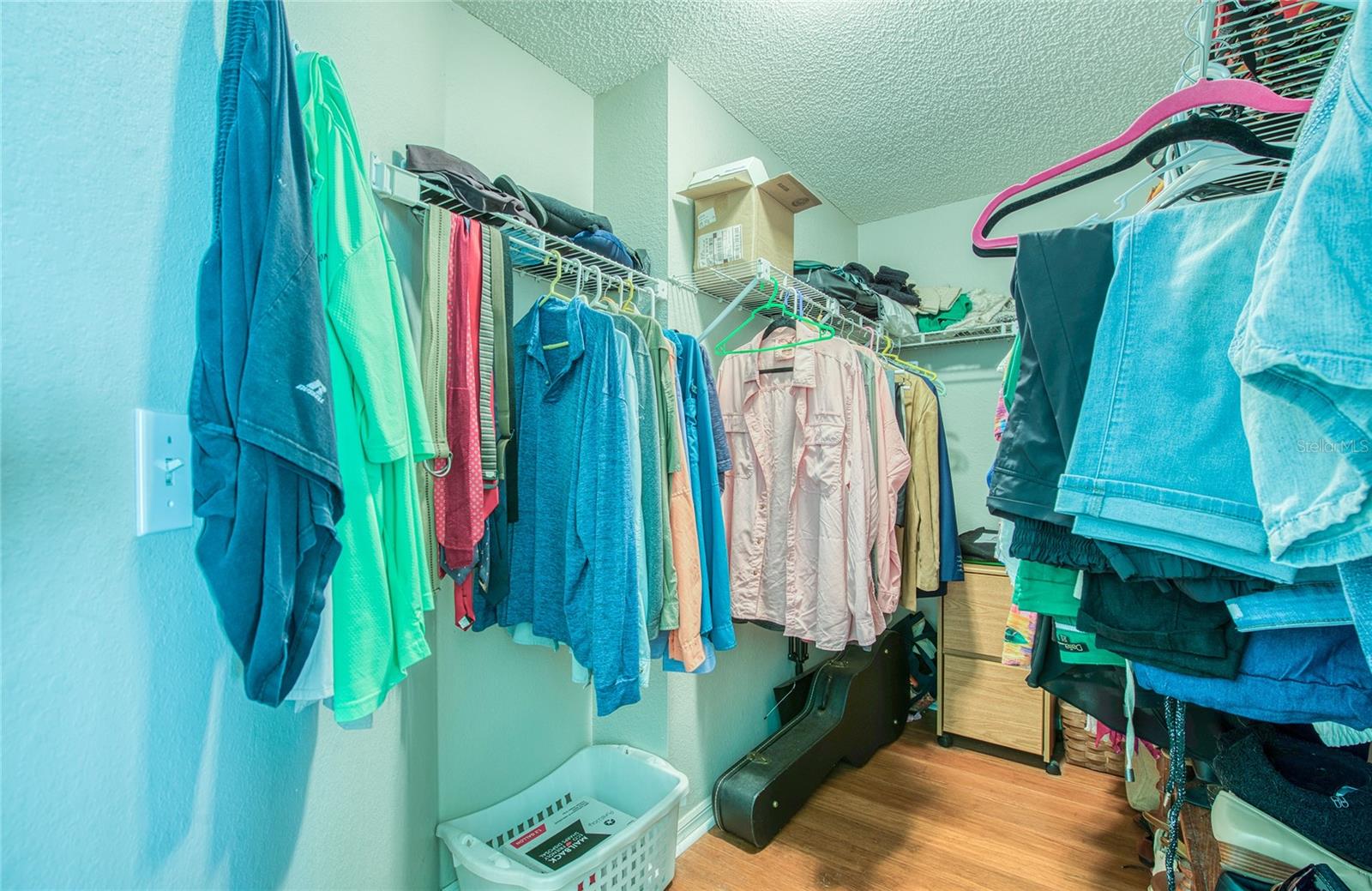 Walk in Closet Master bedroom