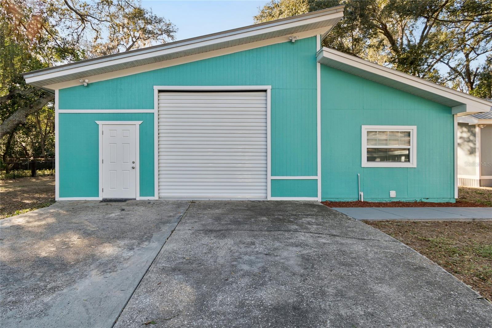 RV Garage and Workshop