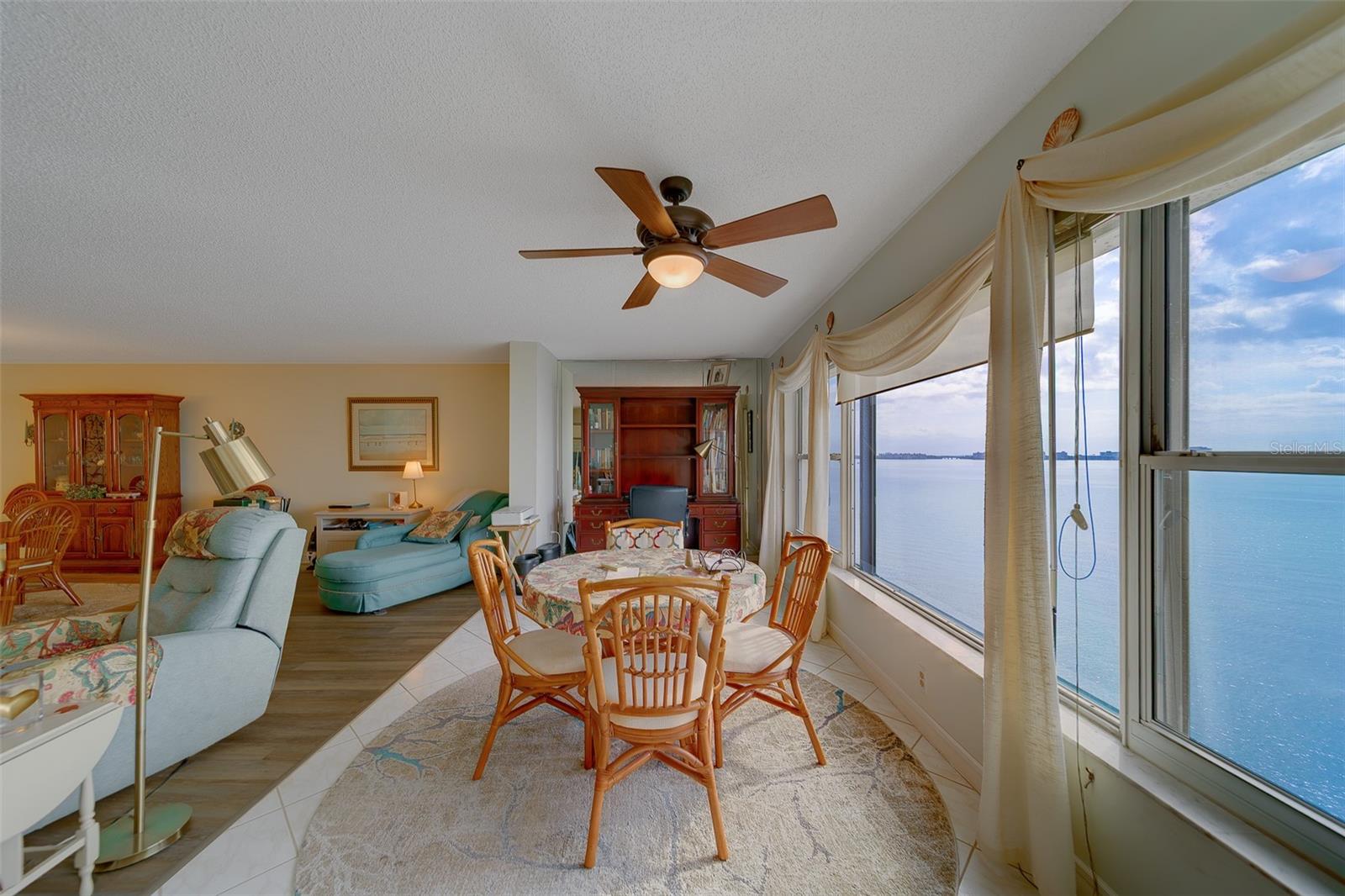 Great place to relax and watch the dolphins