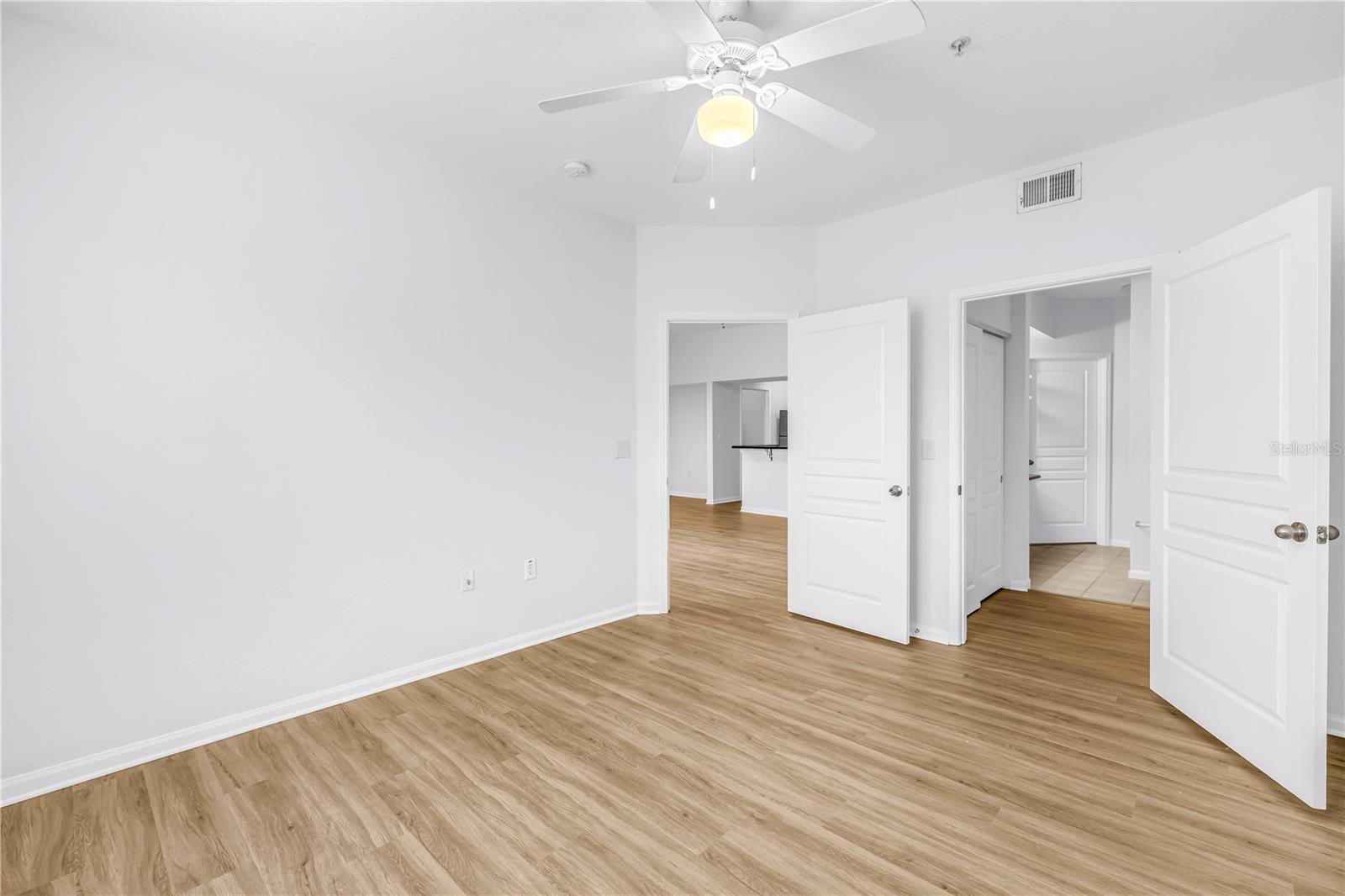 SPACIOUS PRIMARY SUITE