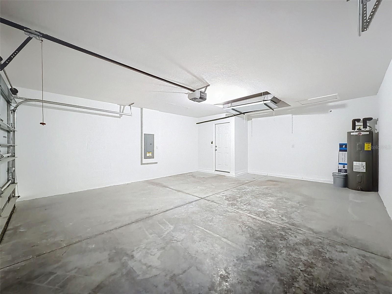 GARAGE DOOR OPENER
