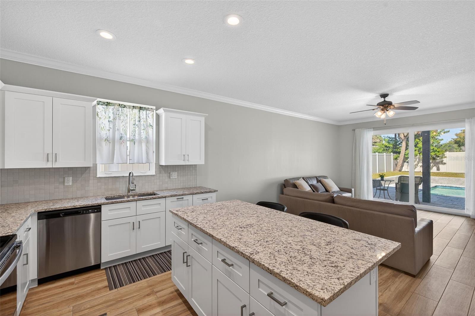 kitchen/great room combo