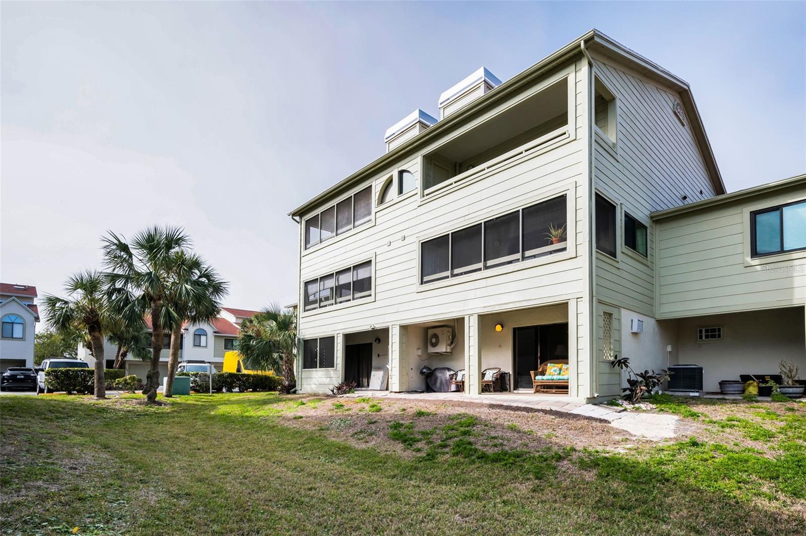 STAIRCASE TO THE OWNER’S PRIMARY SUITE