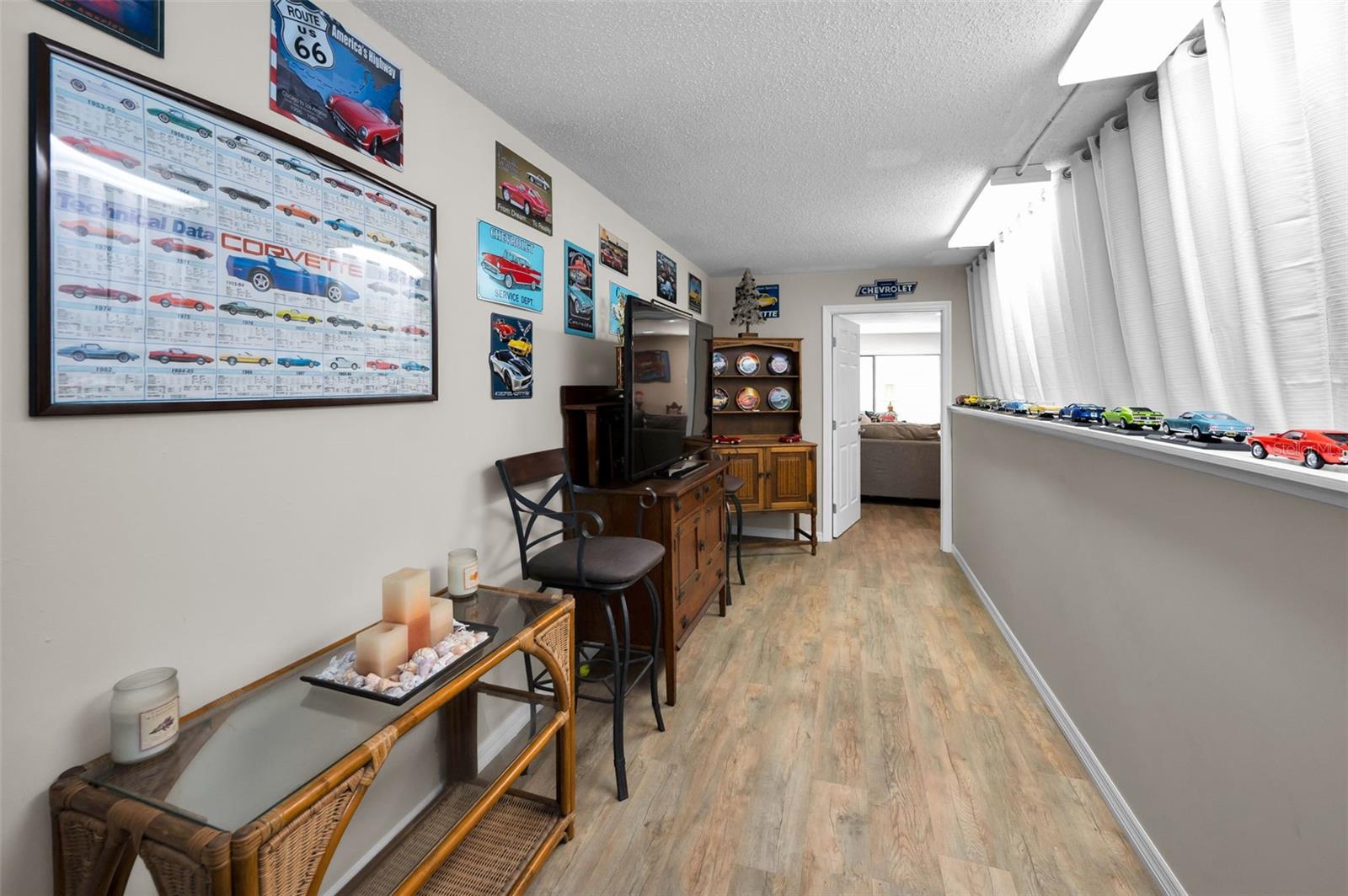 WORKSHOP AREA NEXT TO GARAGE