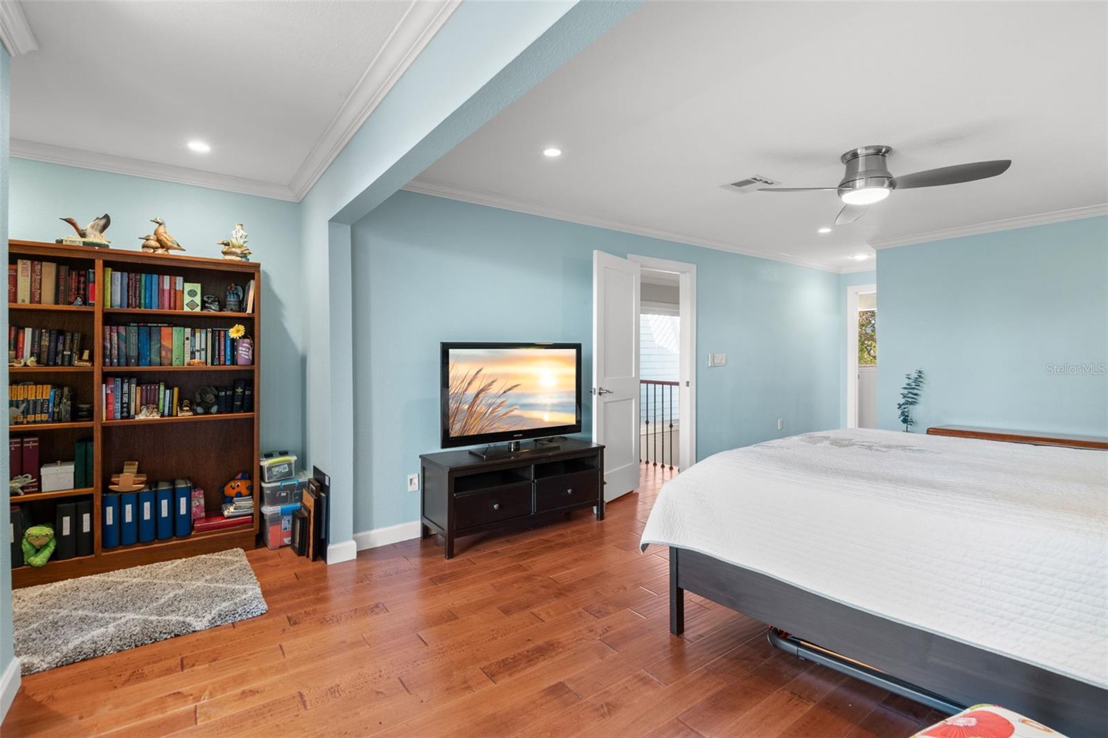 Great extra space for home office or reading nook