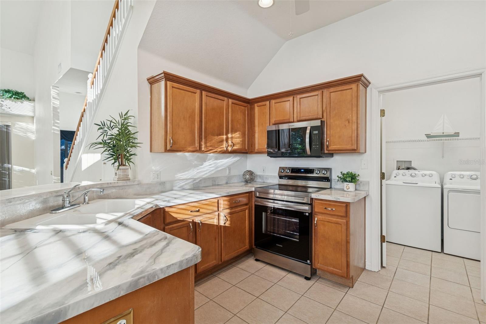 New Microwave and Range