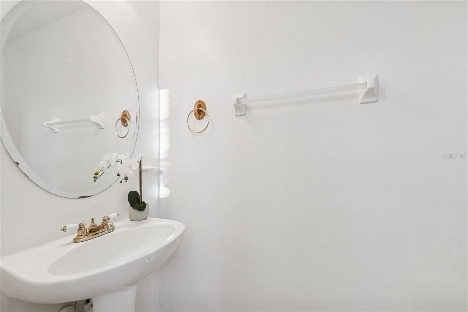 Guest Half Bath main level