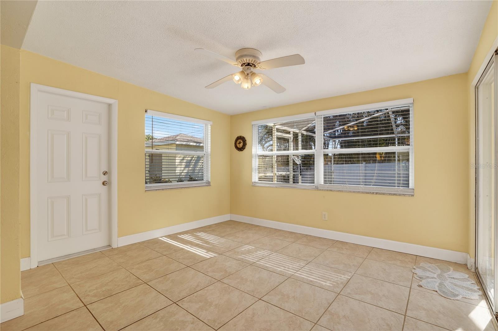 Bonus Room with Rear Entry