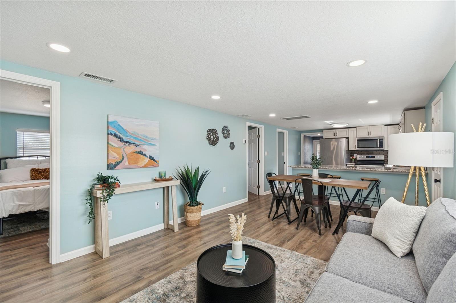 Completely remodeled interior in 2022.