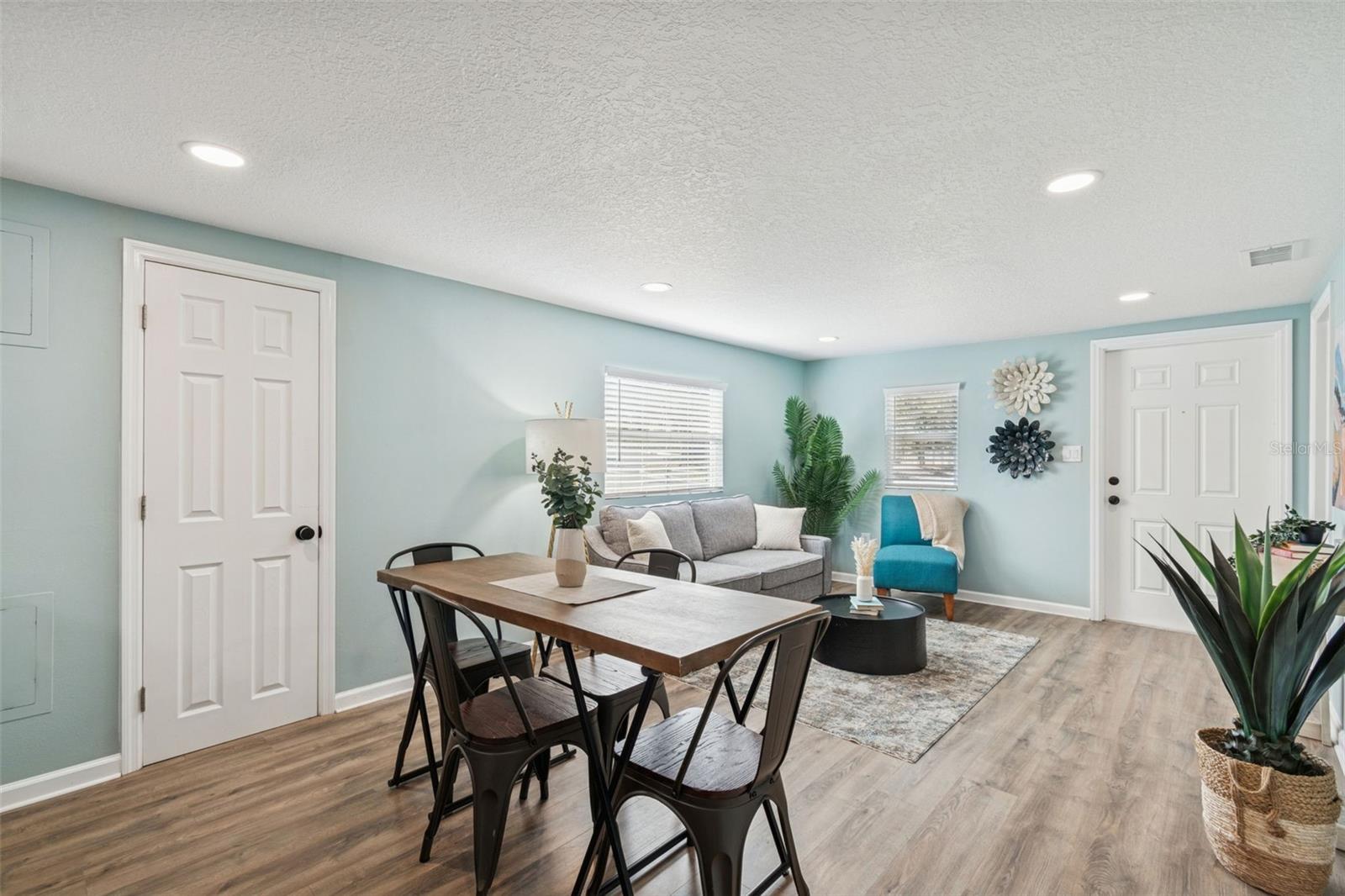 Completely remodeled interior in 2022.