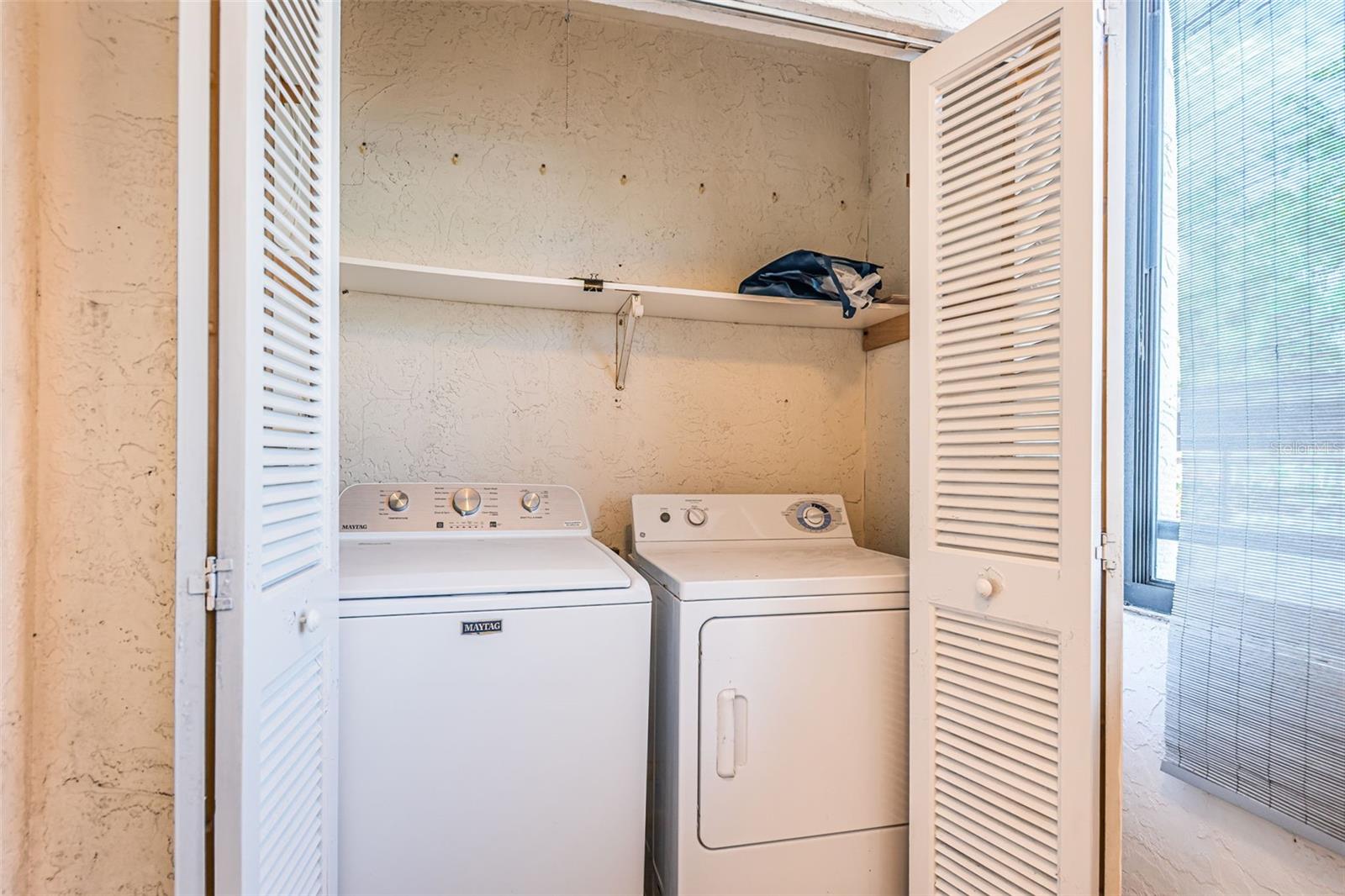 Lanai with Washer/Dryer