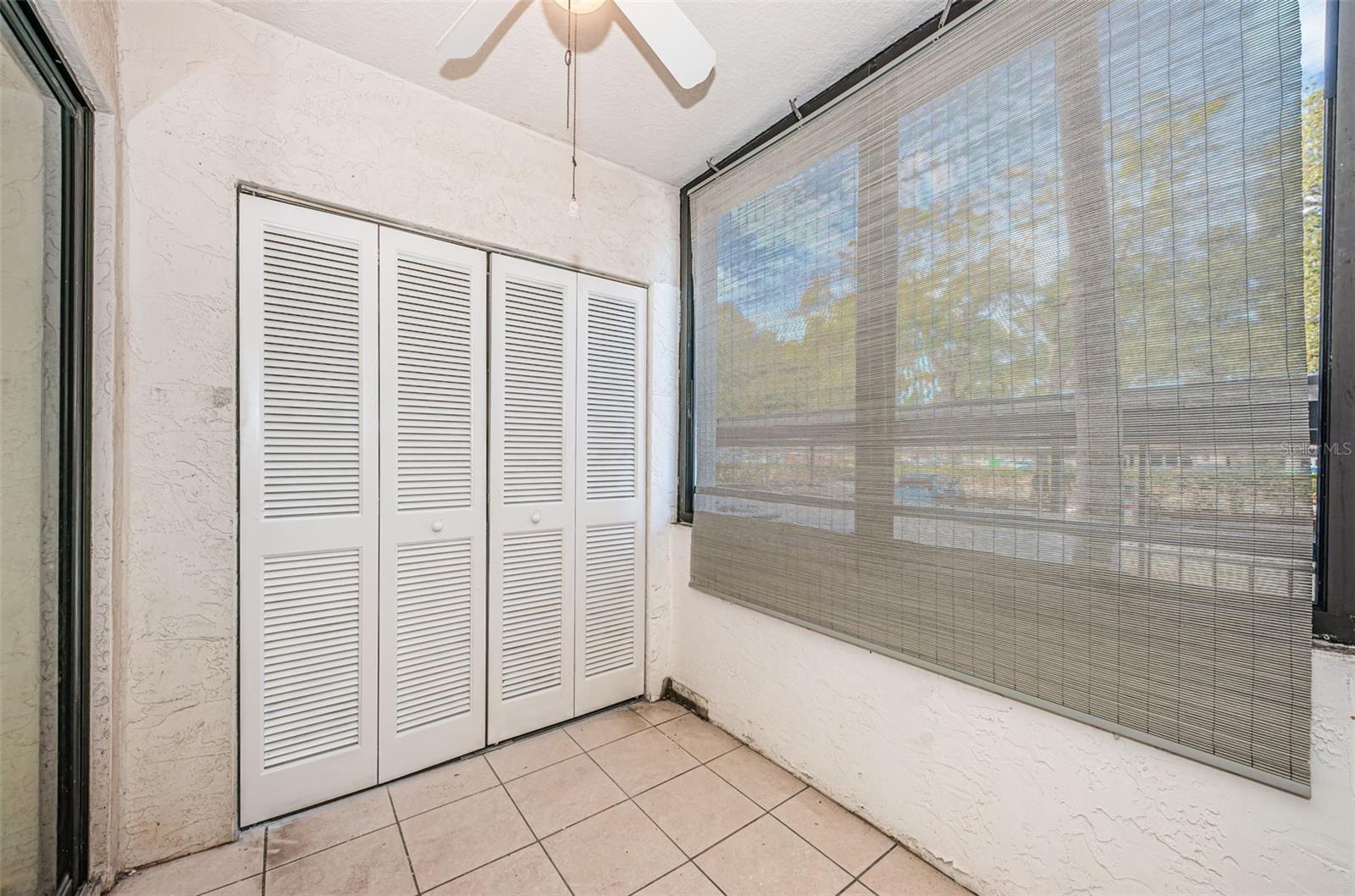 Lanai with Washer/Dryer