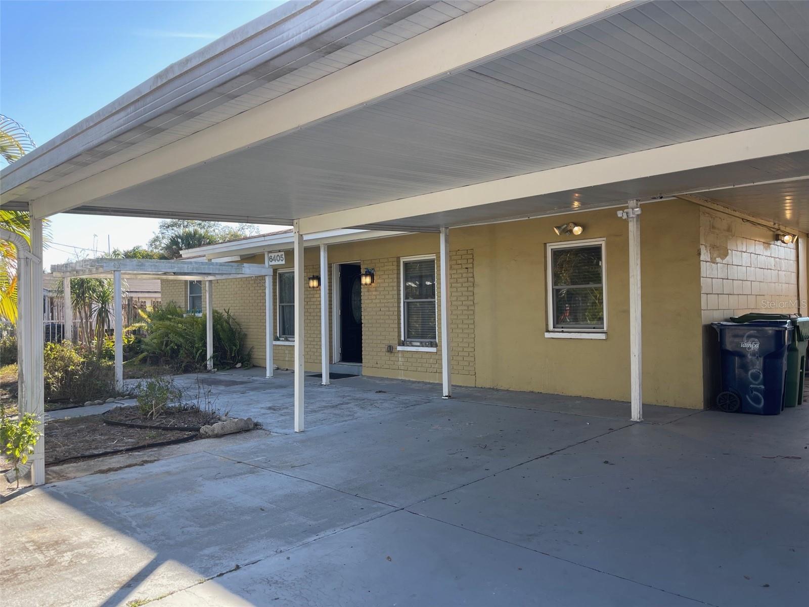 6405 S Manhattan Ave