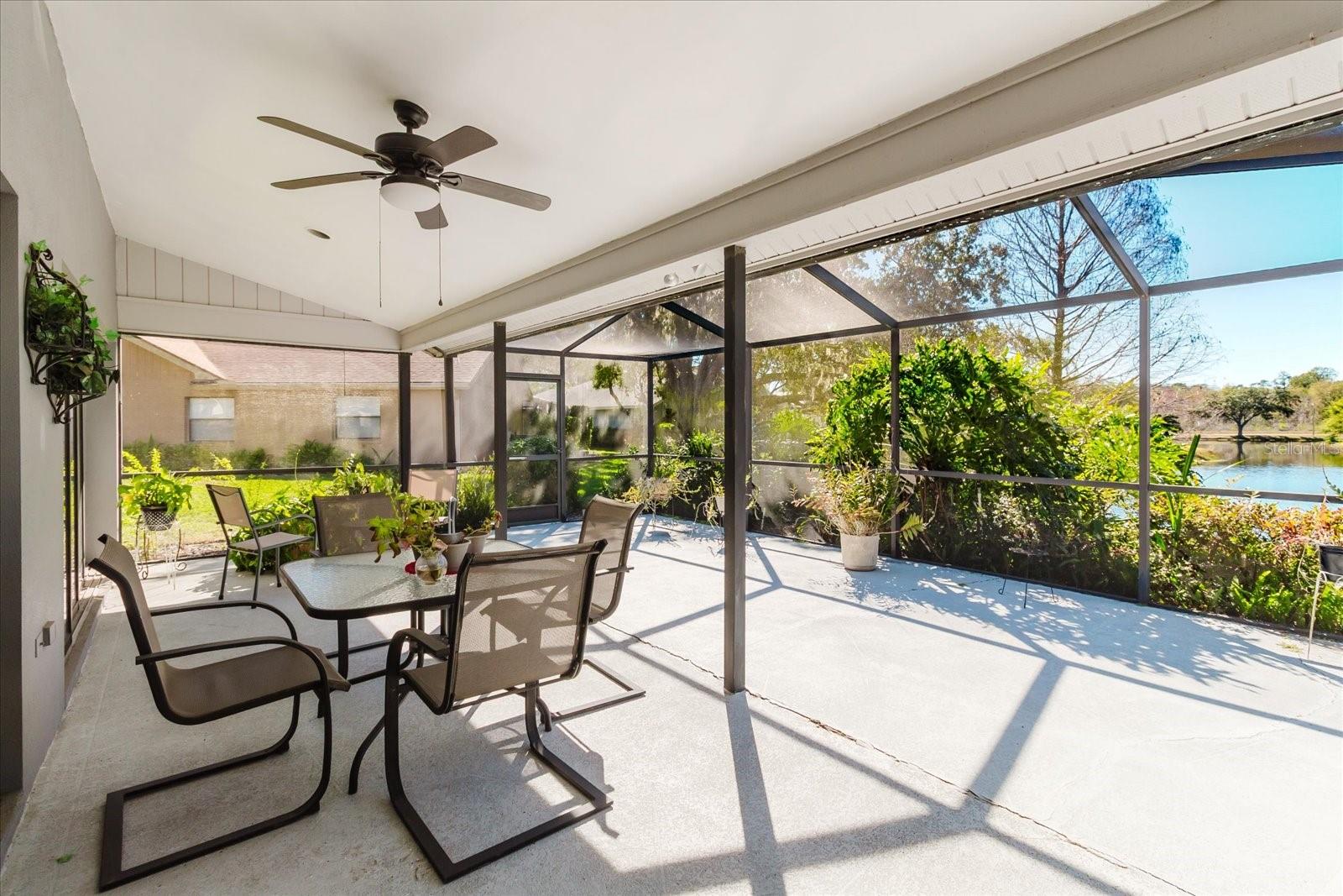 Spacious Screened in Lanai