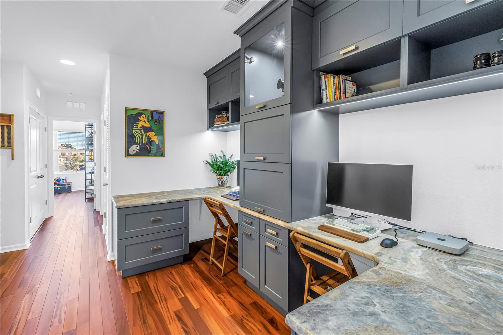 Upstairs landing work space & hall to guest bedrooms