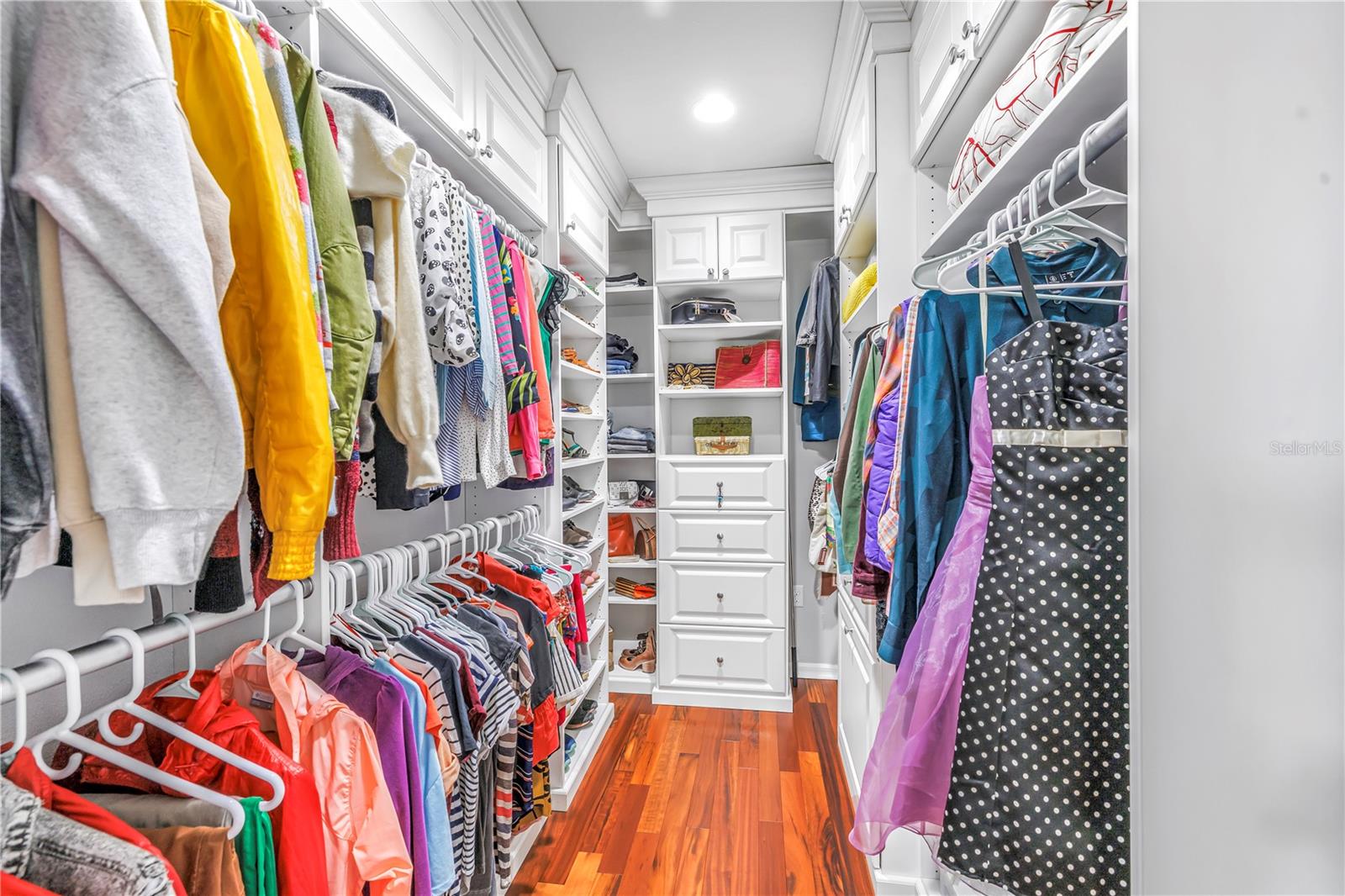 Closet #2 in main bedroom