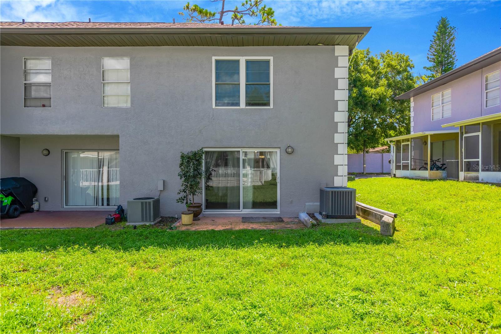 Another view of back of unit.  Corner unit allows more green space to enjoy.