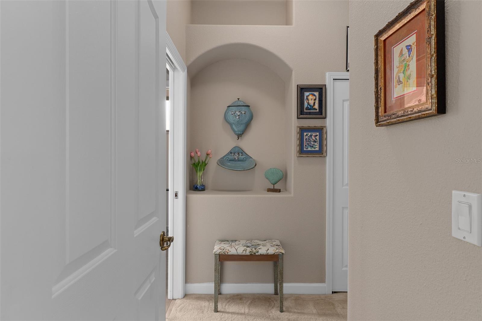 ENTRY TO PRIMARY SUITE