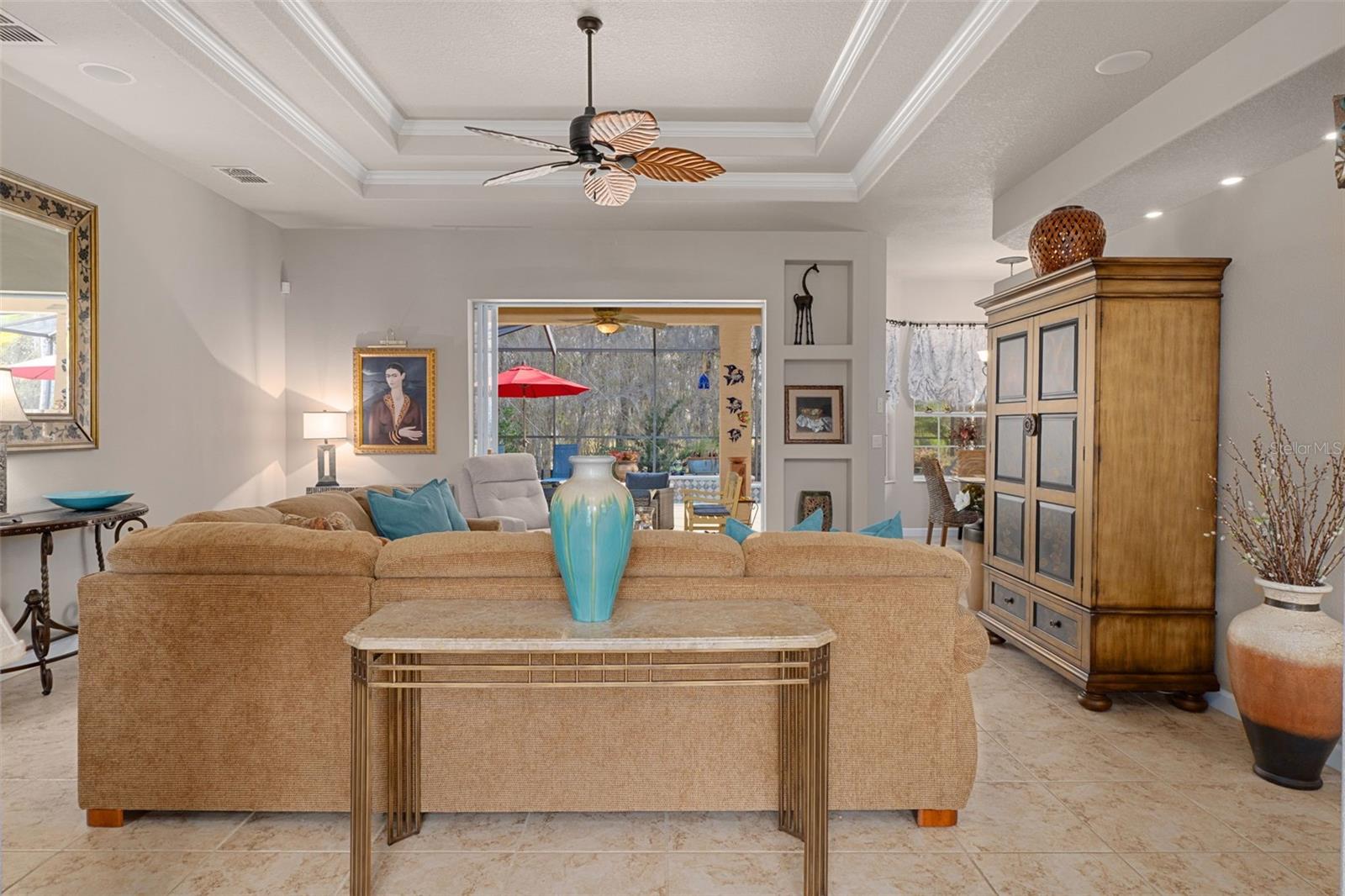 FOYER to LIVING ROOM & POCKET SLIDER to LANAI