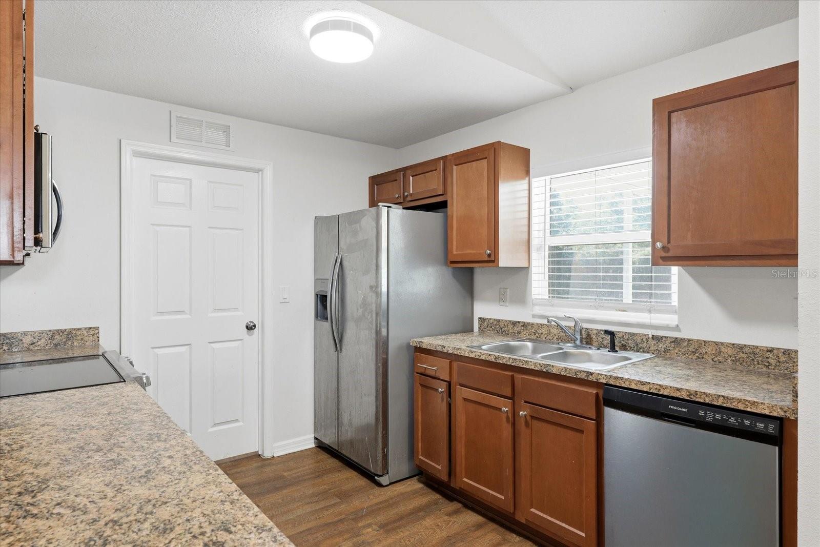 Kitchen with Laundry Room Access