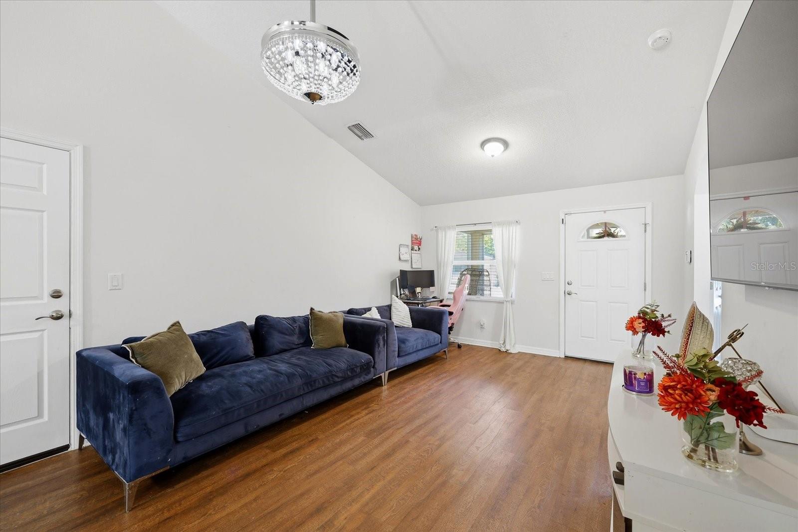 Open Living Area with Vaulted Ceilings