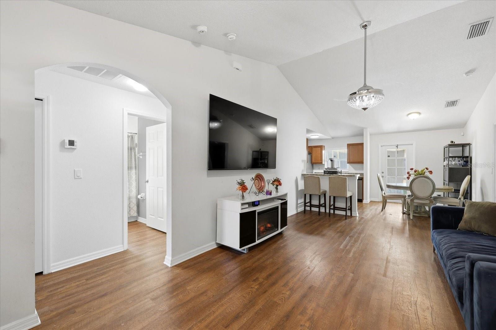 Hall to guest bedrooms 1 & 2 and guest bathroom