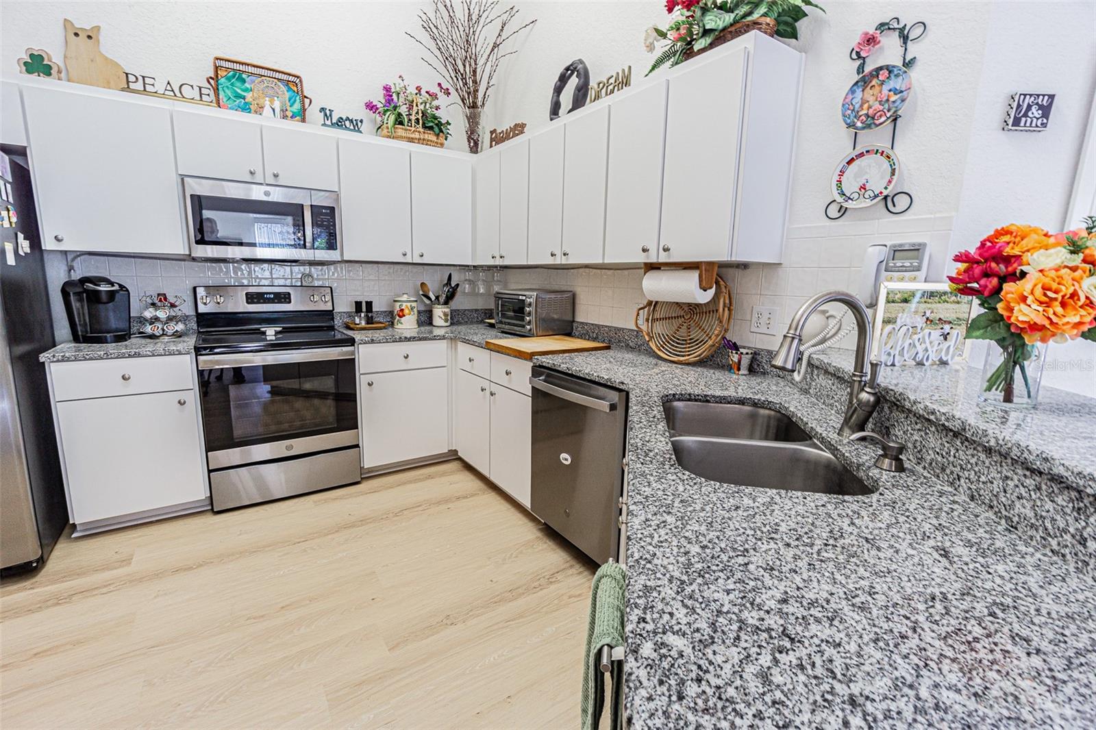 Beautiful color in the Granite.