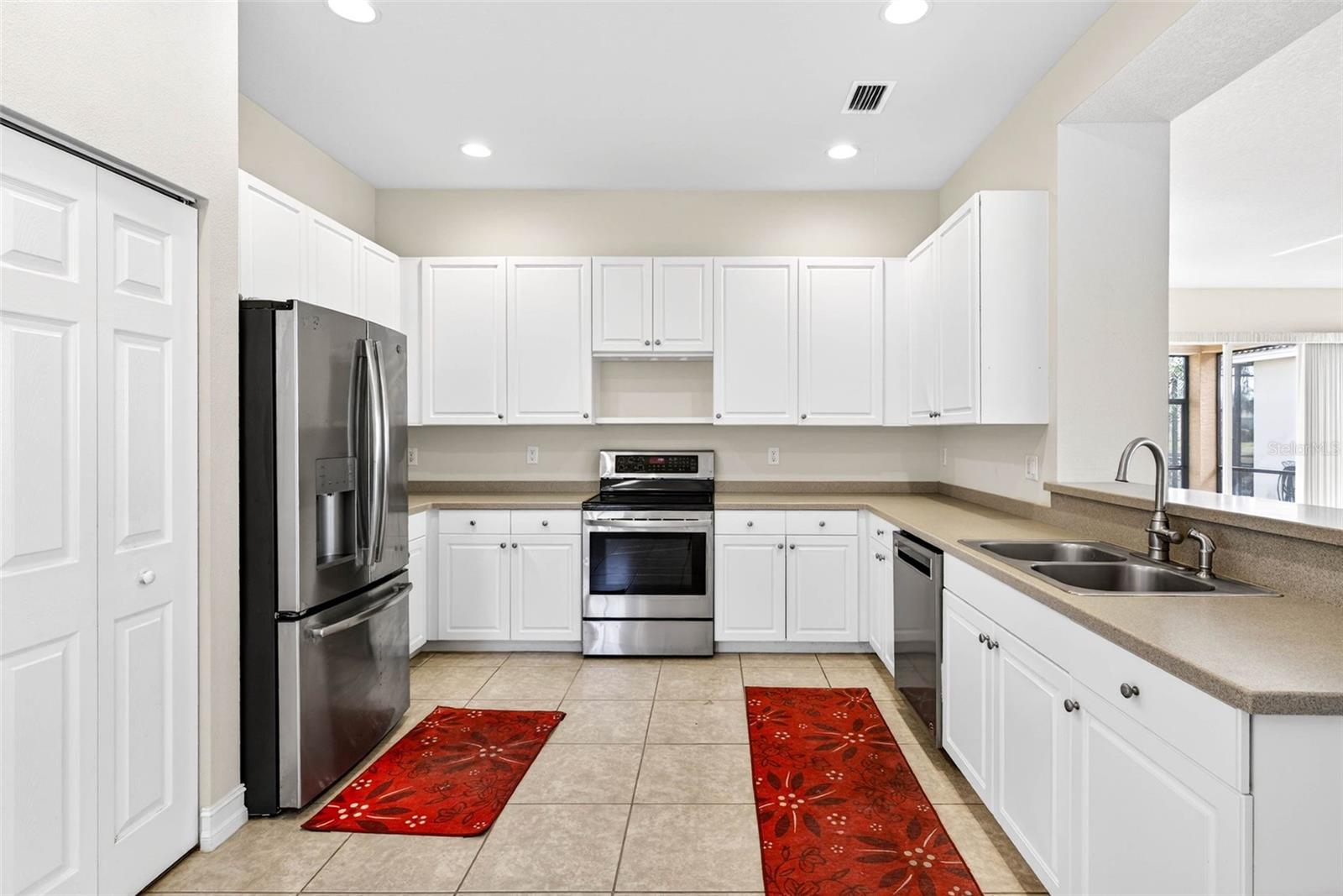 Stainless appliances