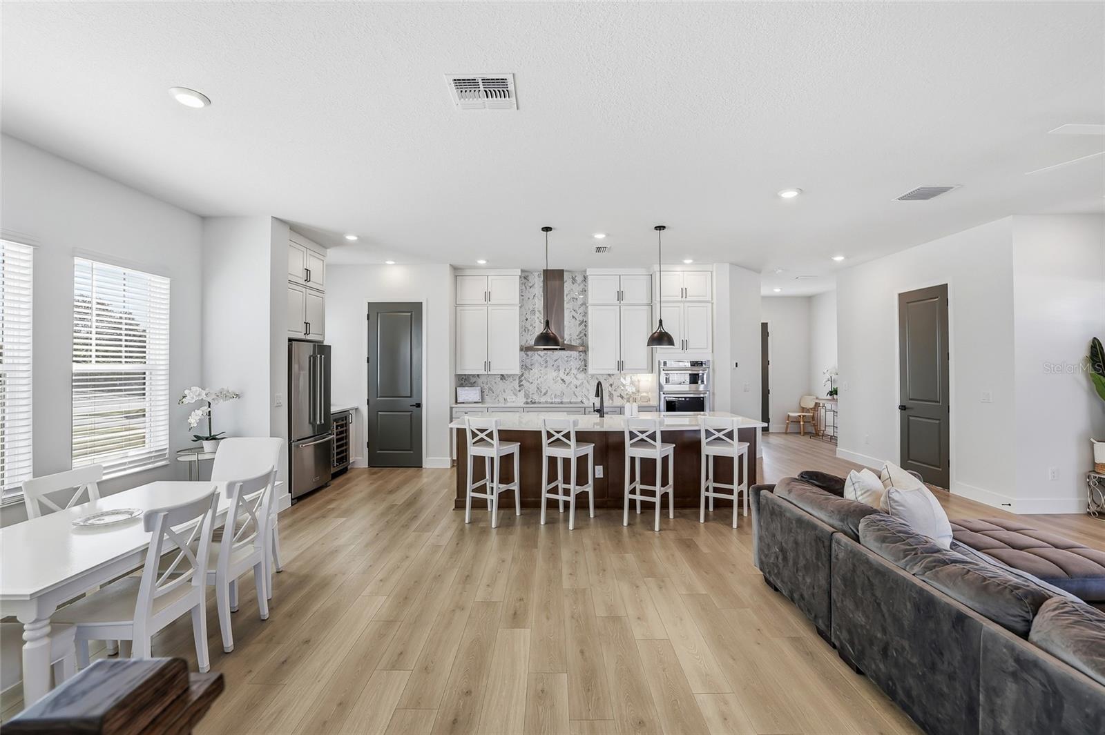 Dine, stay and play.