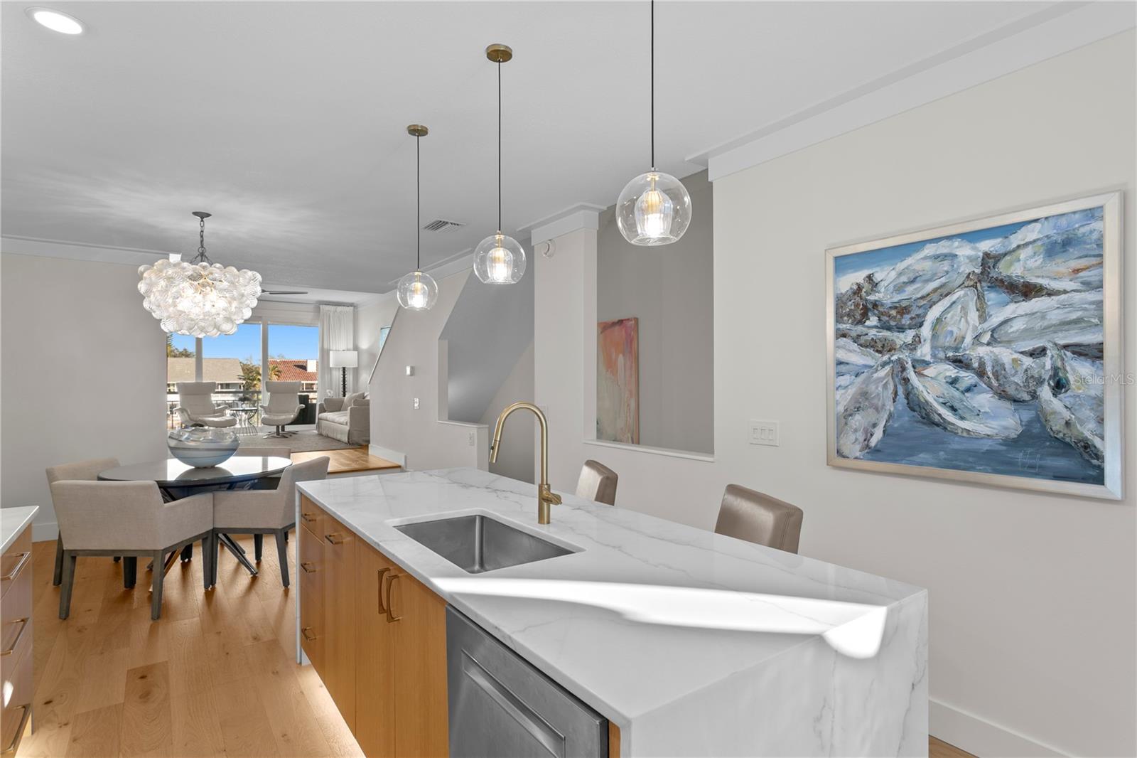 Kitchen to dining area