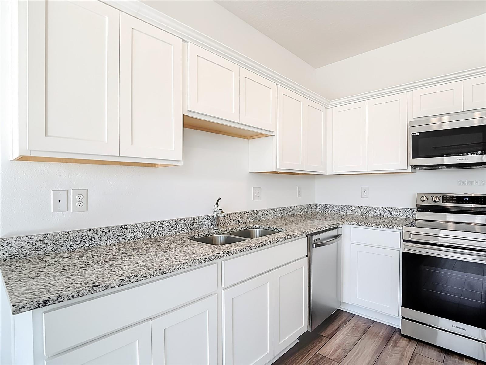 Kitchen with lots of countertop space