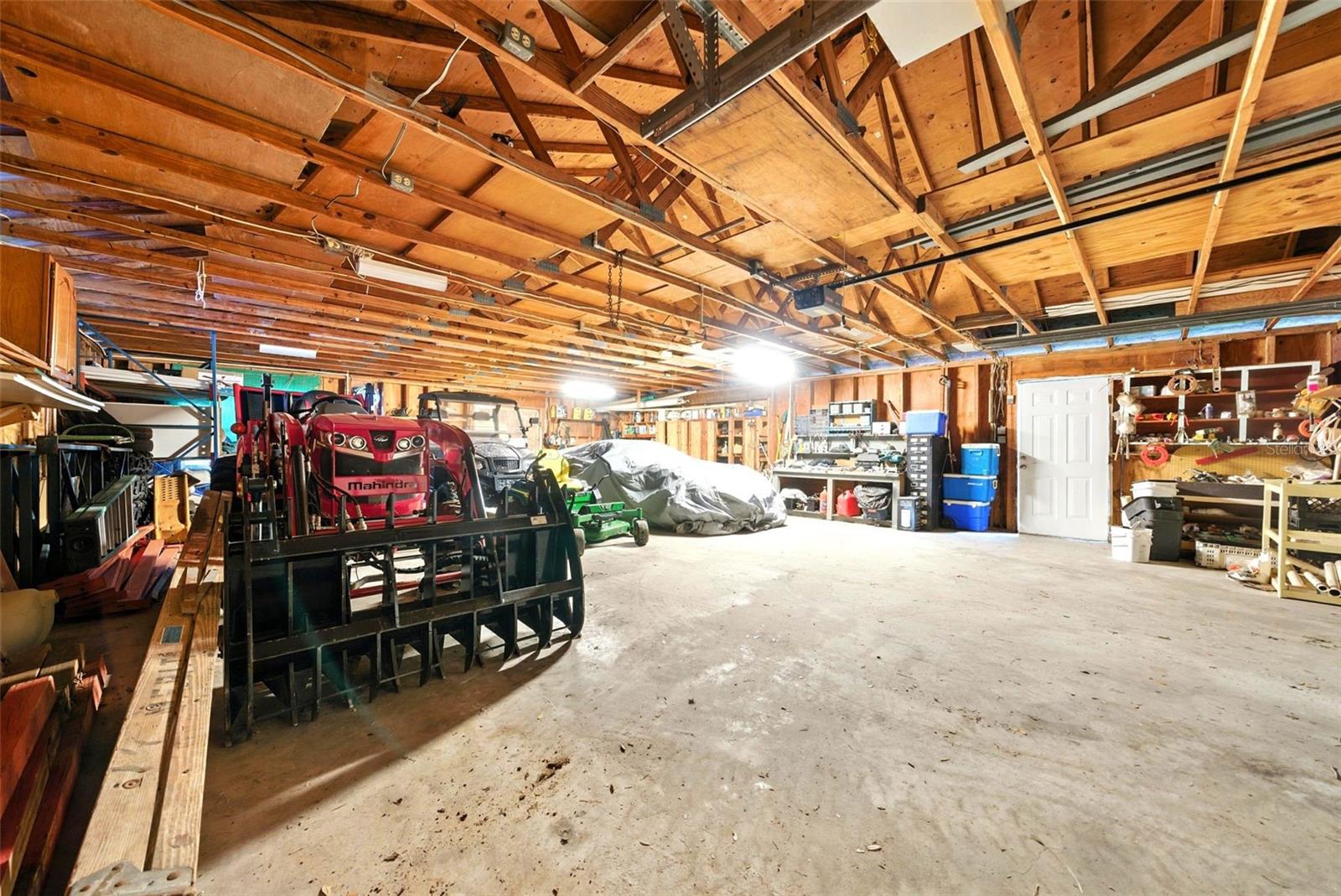 1821 Sq Ft Detached Garage/Workshop