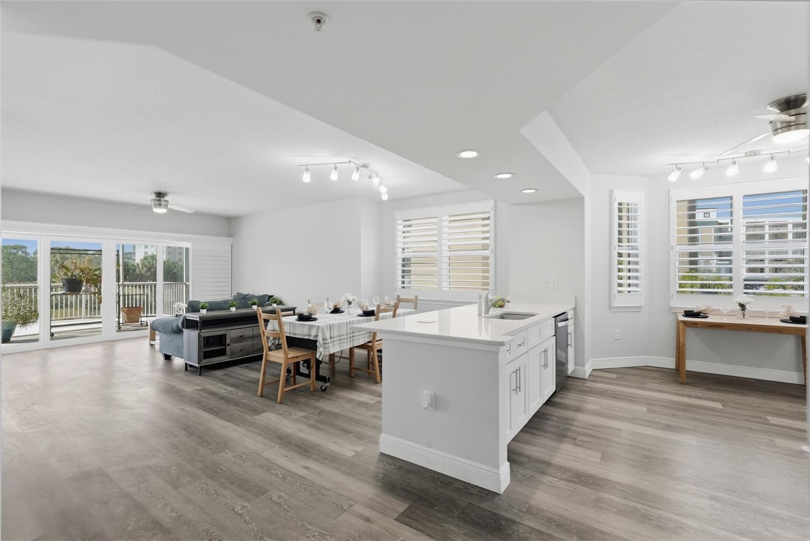 Livingroom/Dining Room