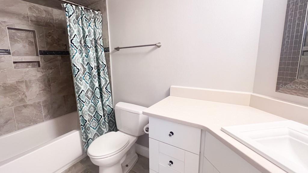 Primary Bath 2 with shower/tub Combo