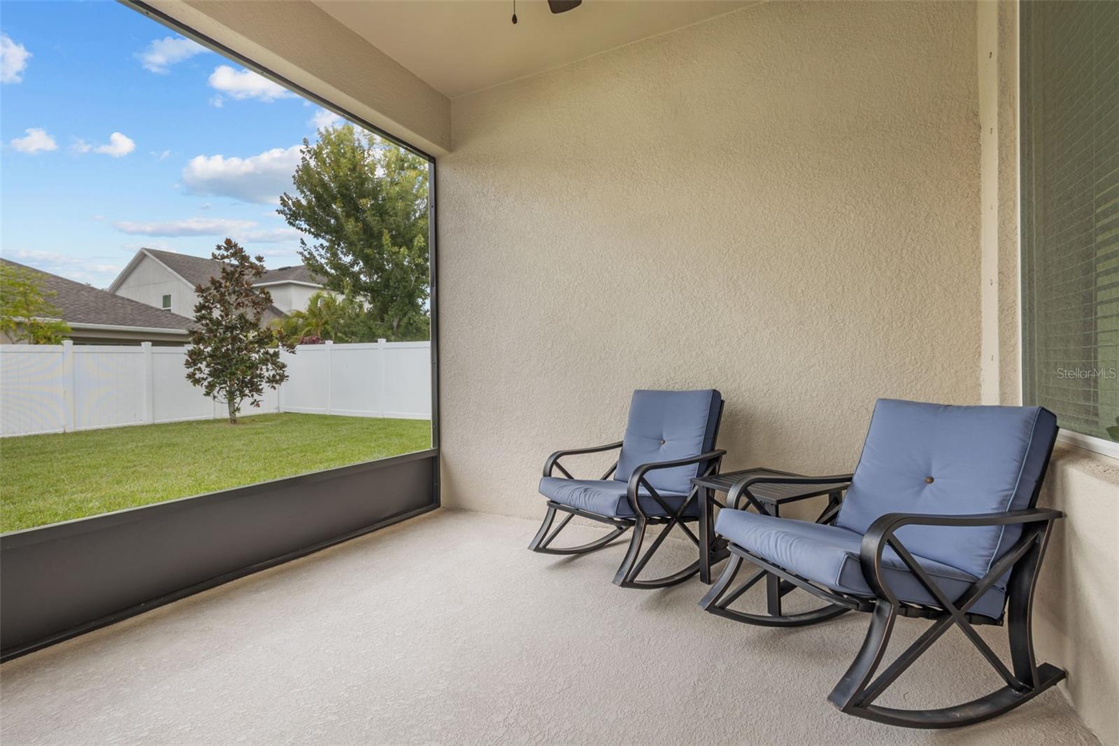 Covered & Screened Lanai Overlooking Fenced Yard