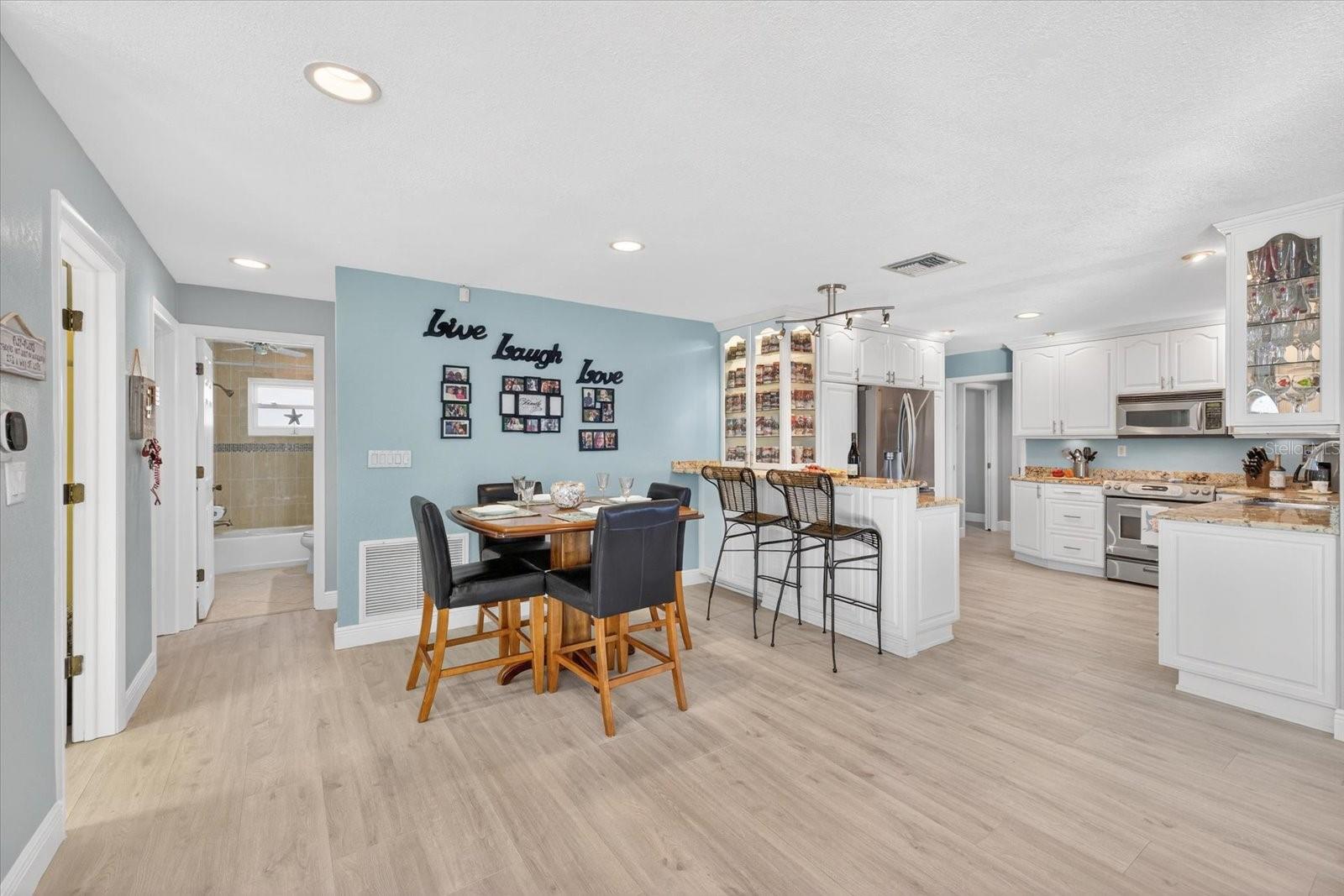 Dining / breakfast bar / kitchen