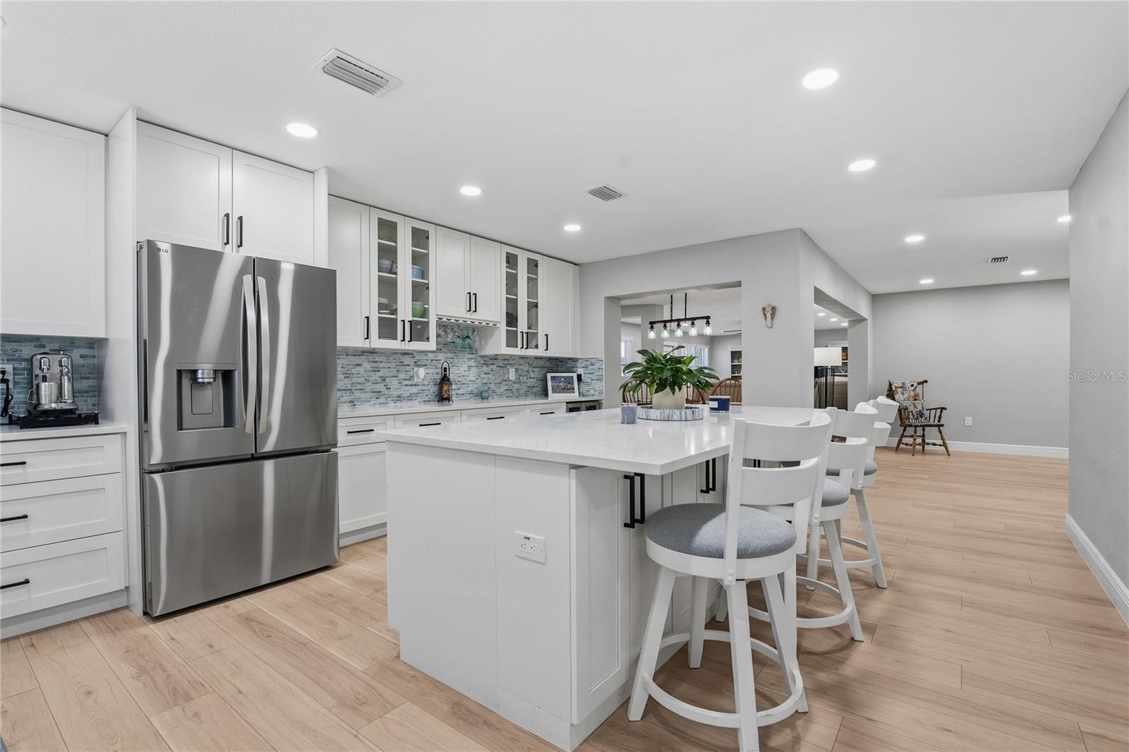 JAW DROPPING KITCHEN!