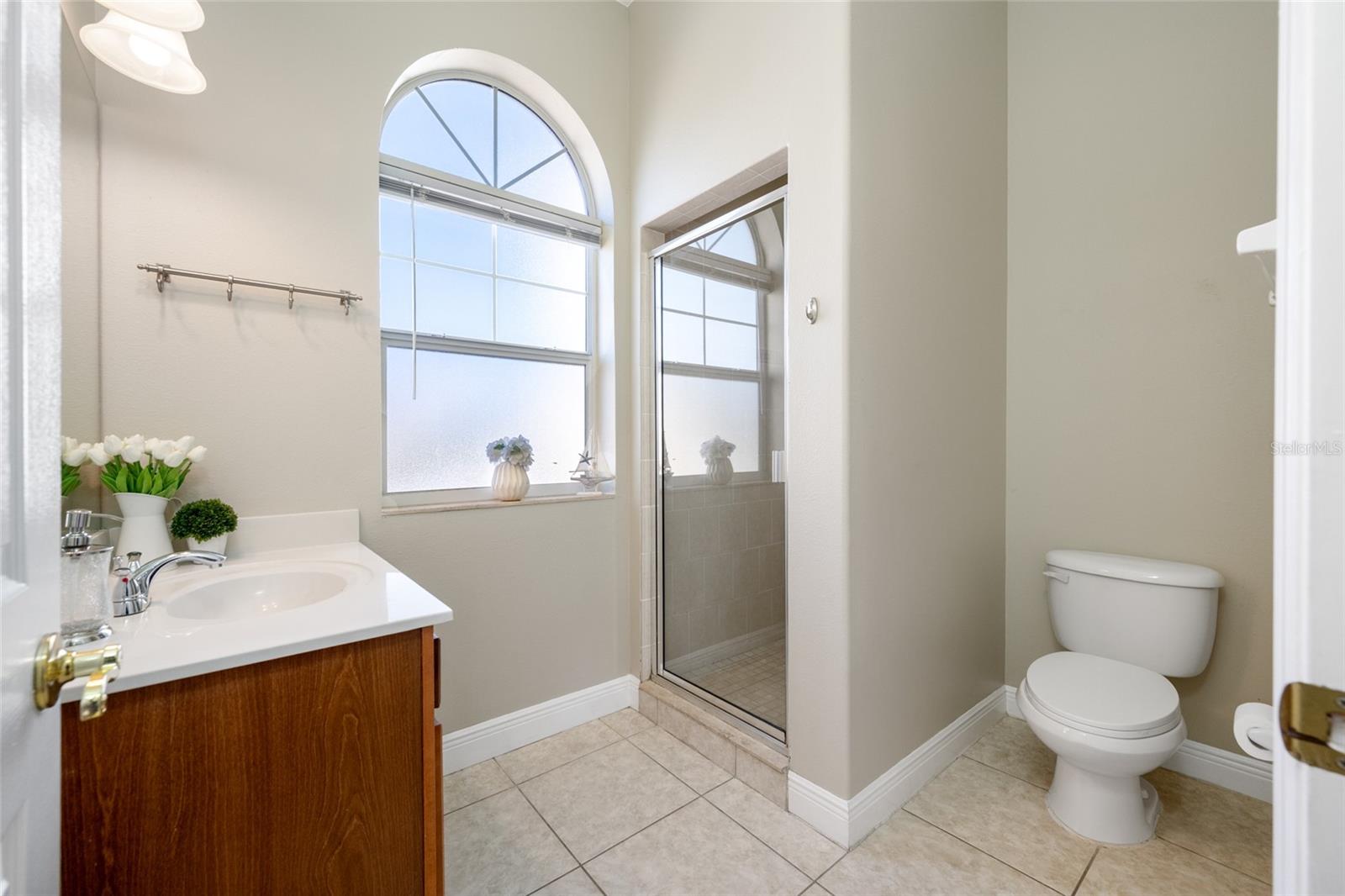 2nd Floor Bathroom